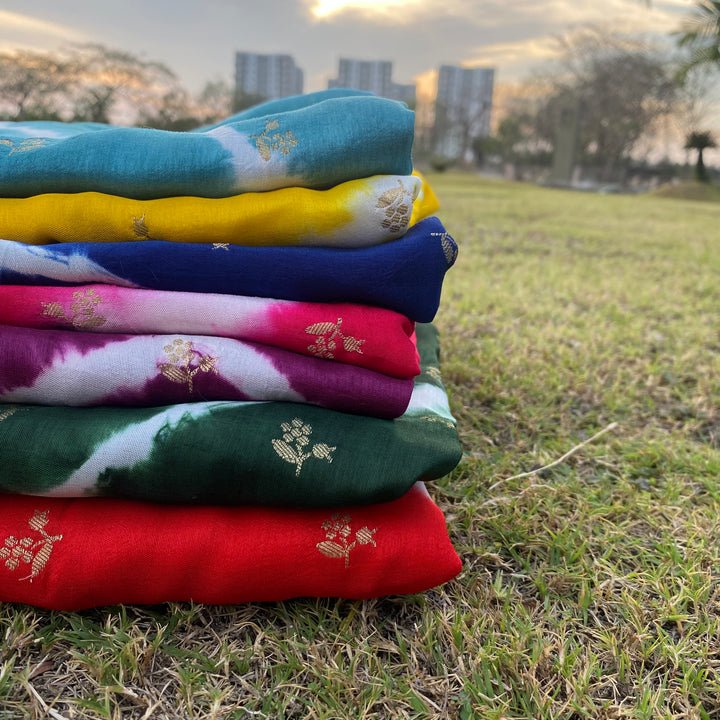 Leheriya print with jacquard flowers on pure dola silk fabric