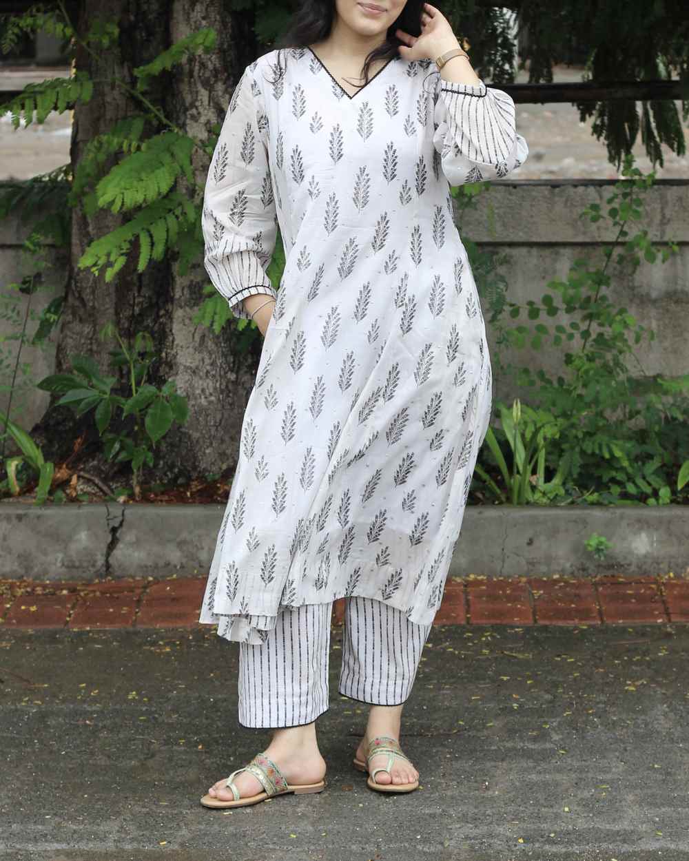 Inaya Mul Chanderi Kurta Set - Set of 2