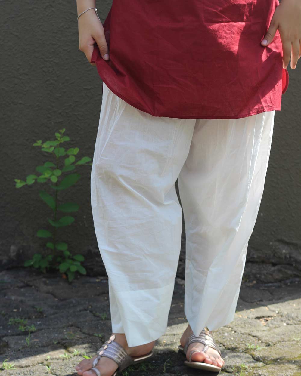 White Relaxed Farsi Salwar