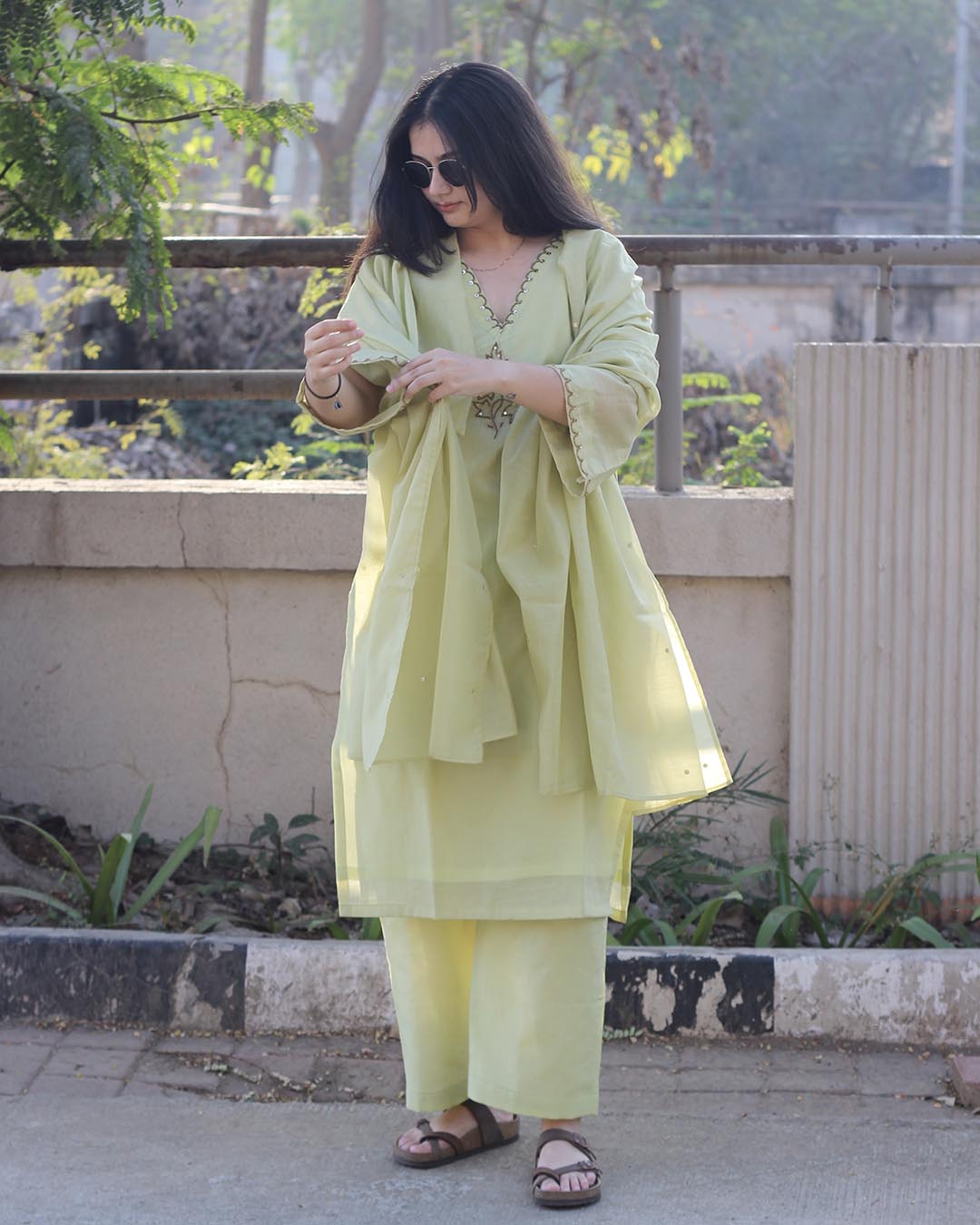 Zariya Mul Chanderi Kurta Set with Dupatta- Set of 3