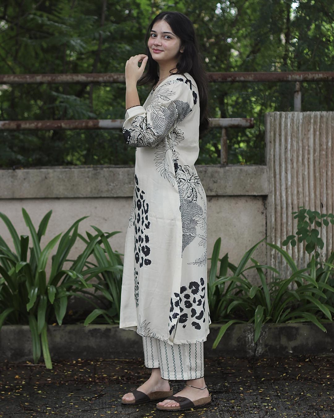 Saanjh Kurta set- Set of 2