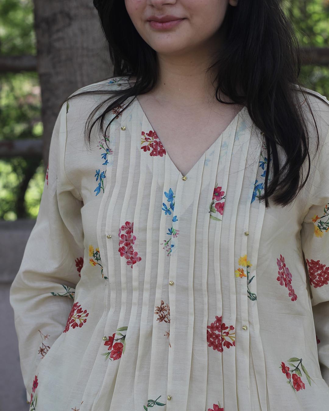 Floral Pleated V-neck Long kurta
