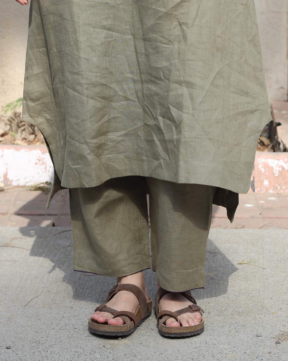 Light Olive Linen Set - Set of 2