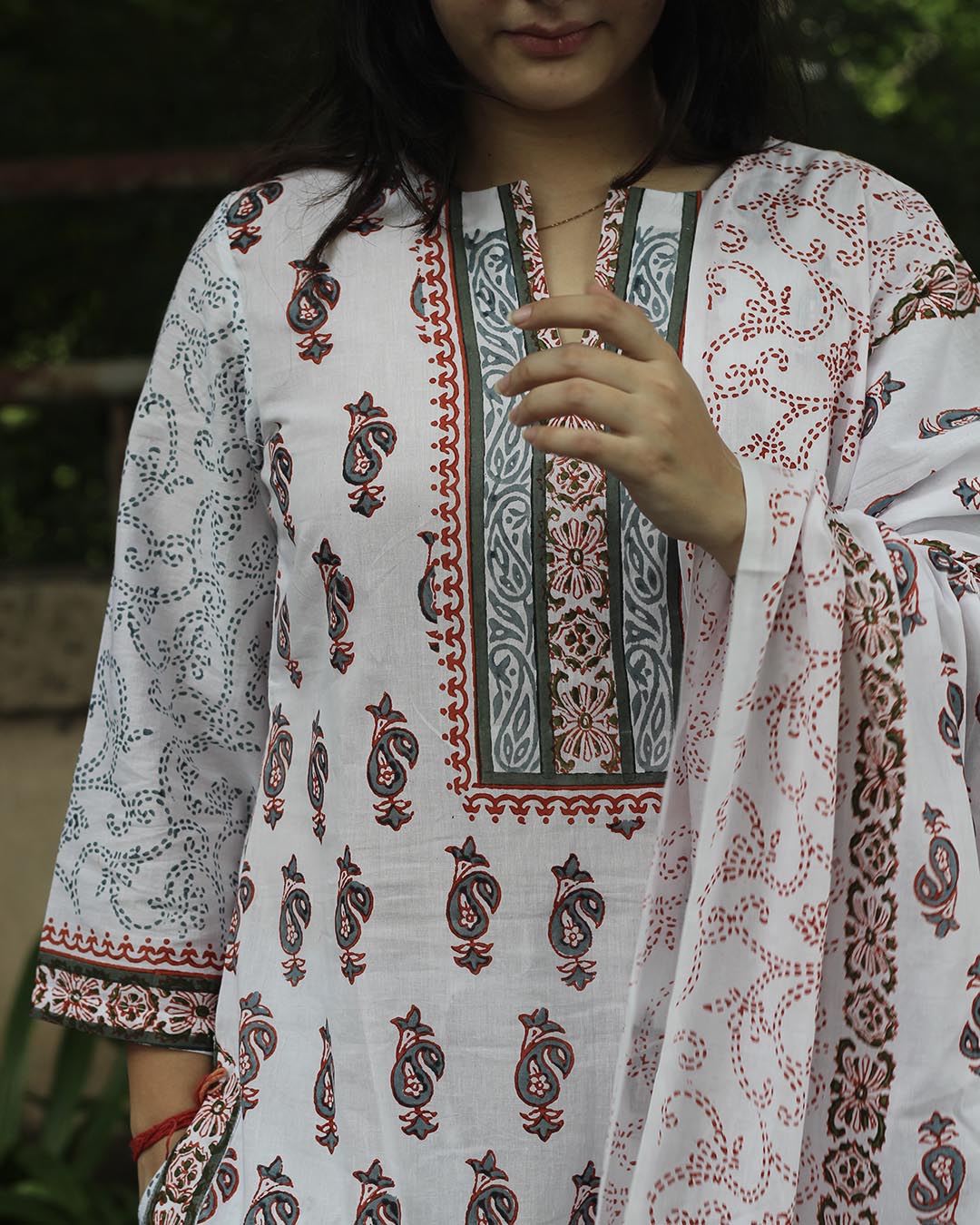 Noor White  Handblock Printed- 3 Piece Suit set