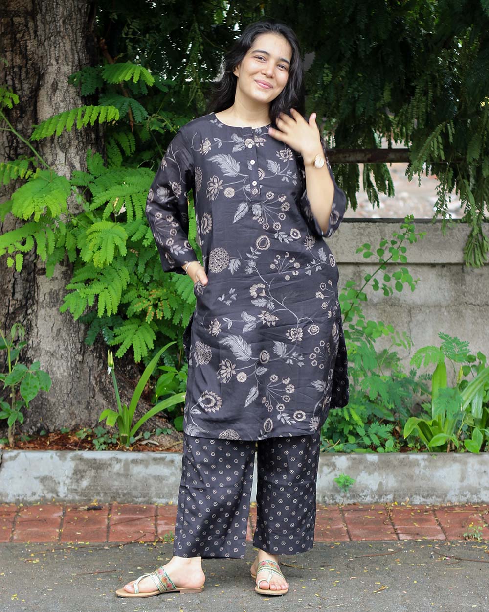 Noir Printed Kurta Set - Set of 2