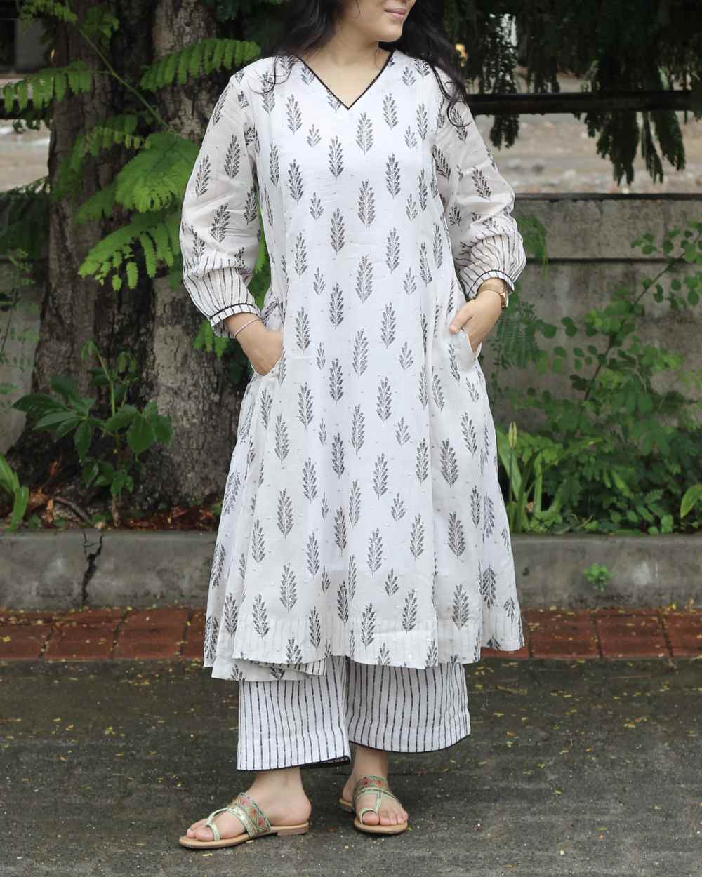 Inaya Mul Chanderi Kurta Set - Set of 2