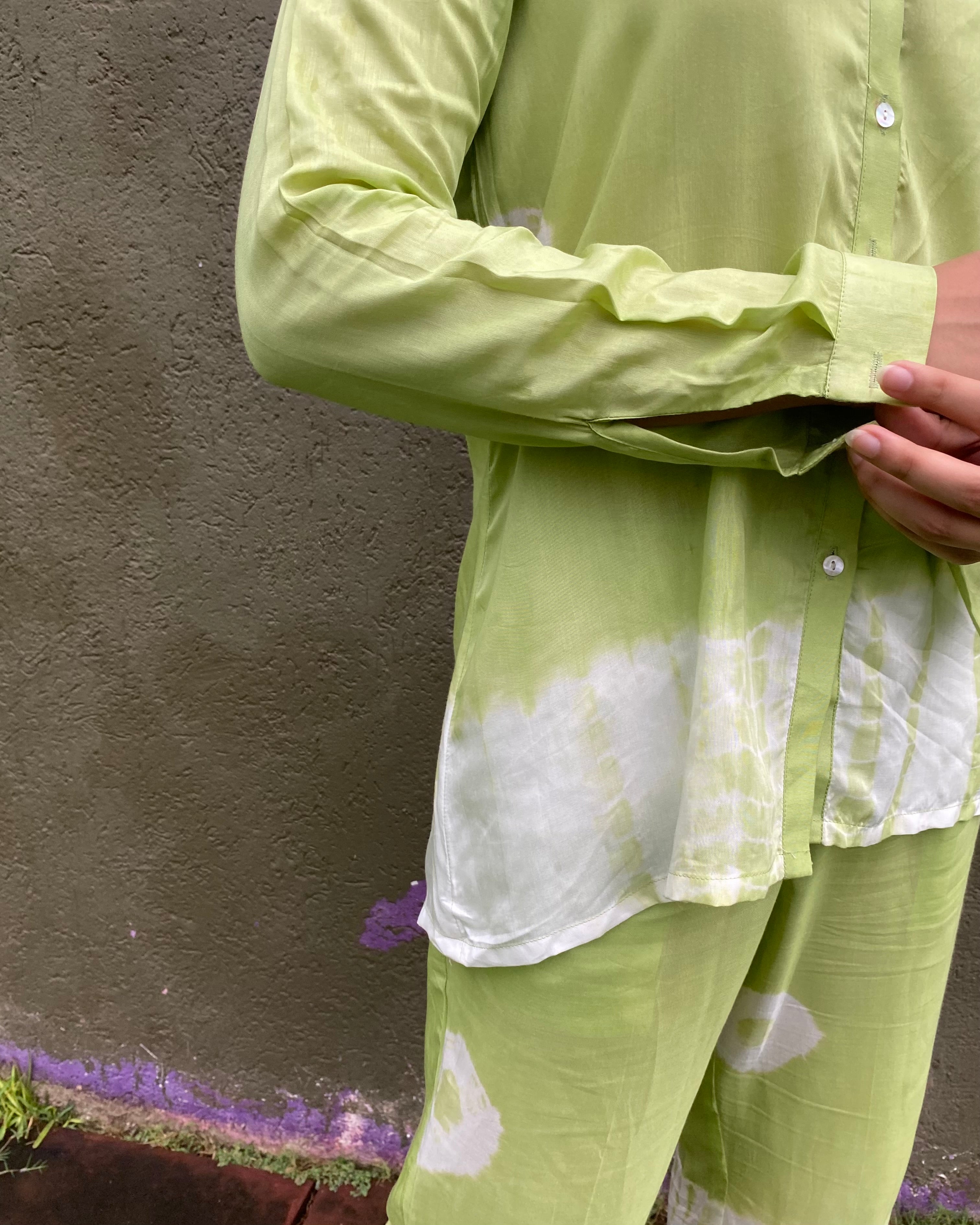 Light Green and White Tie-Dye Co-ord Set with Modern Bandhani & Shibori Print | Indiefab_2