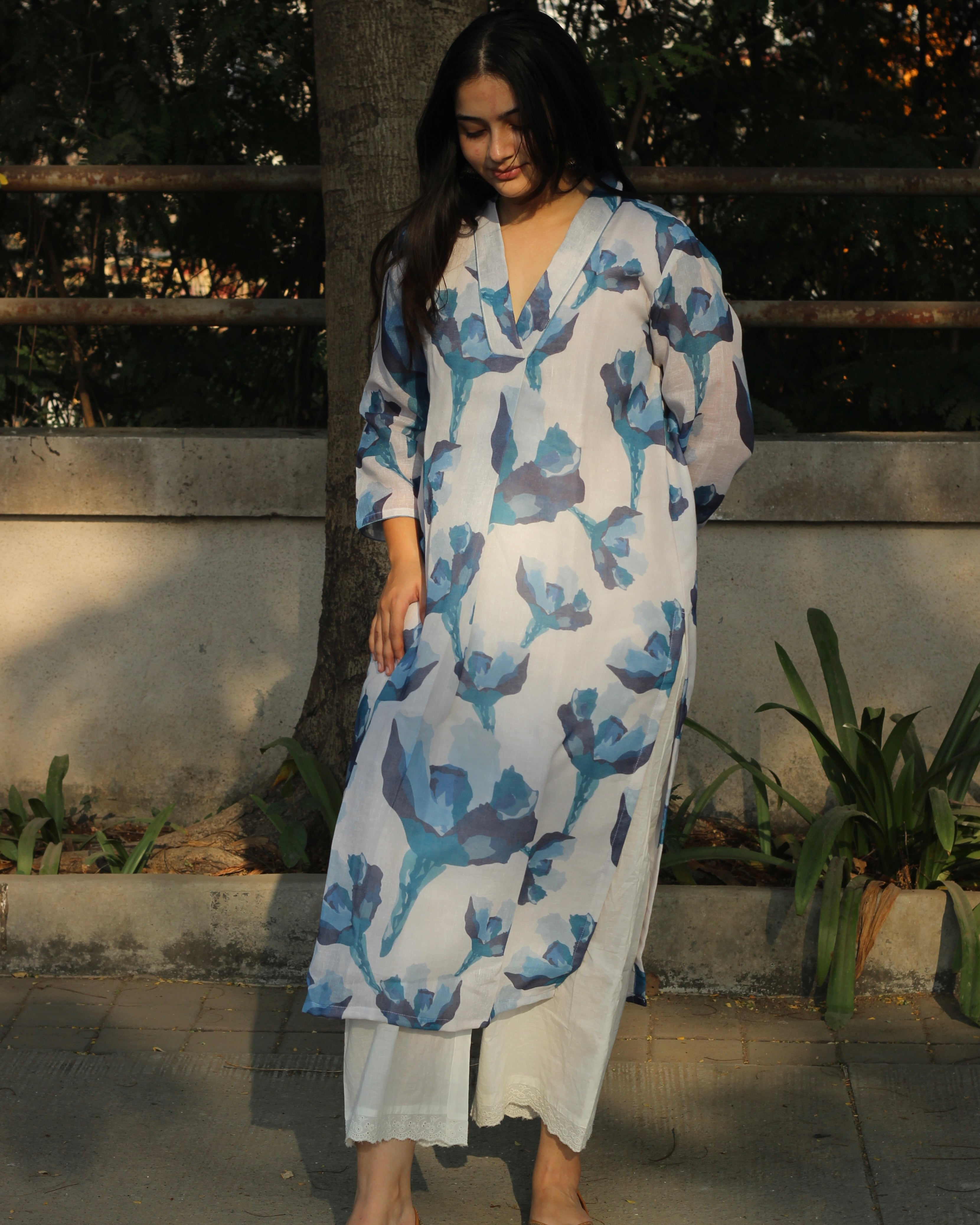 Fresh Floral White Linen kurta with lining