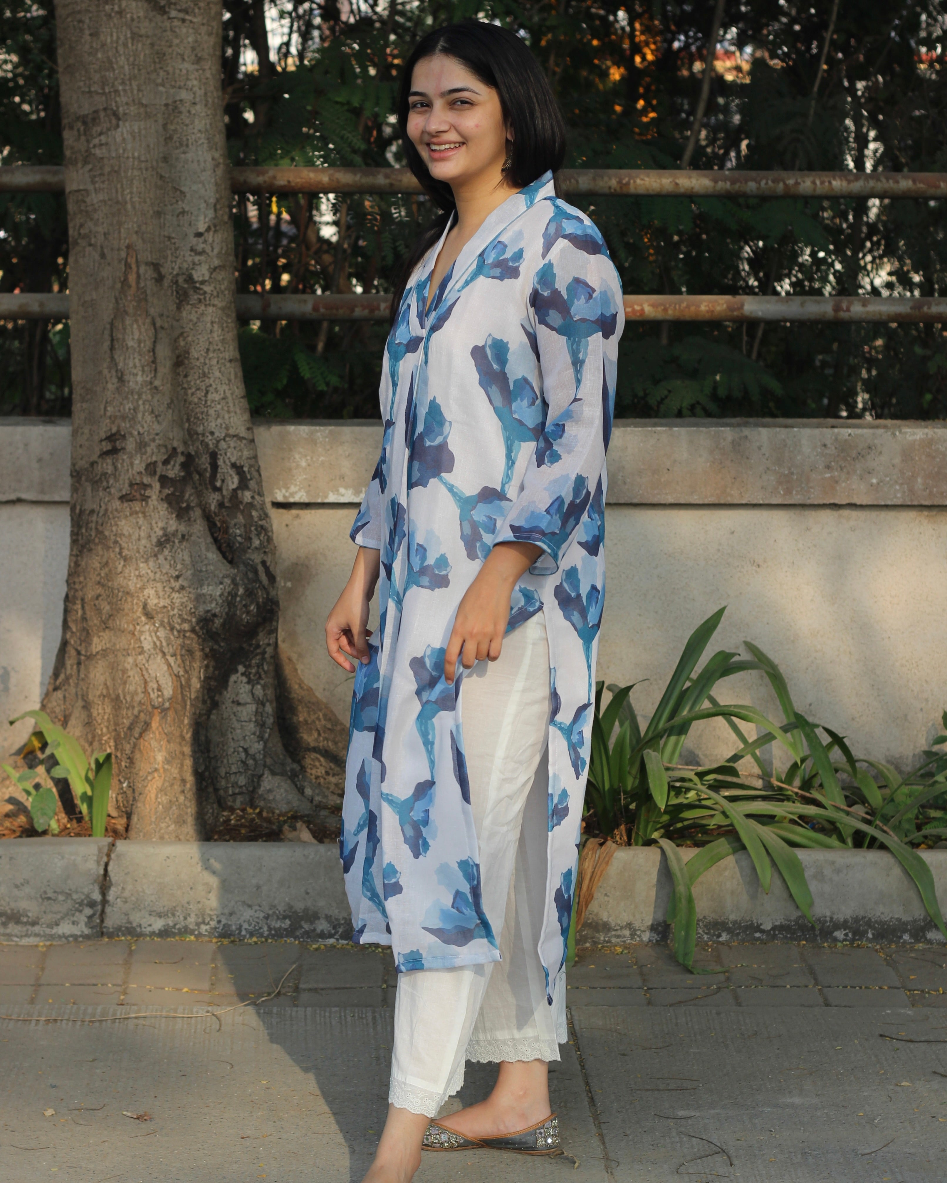 Fresh Floral White Linen kurta with lining