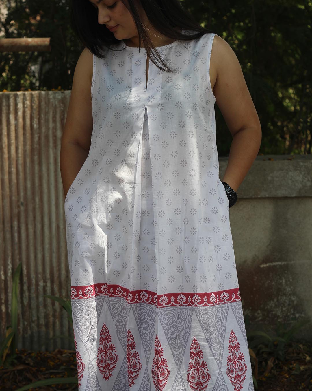 Grey Scattered Print Sleeveless Cotton Set- Set of 2