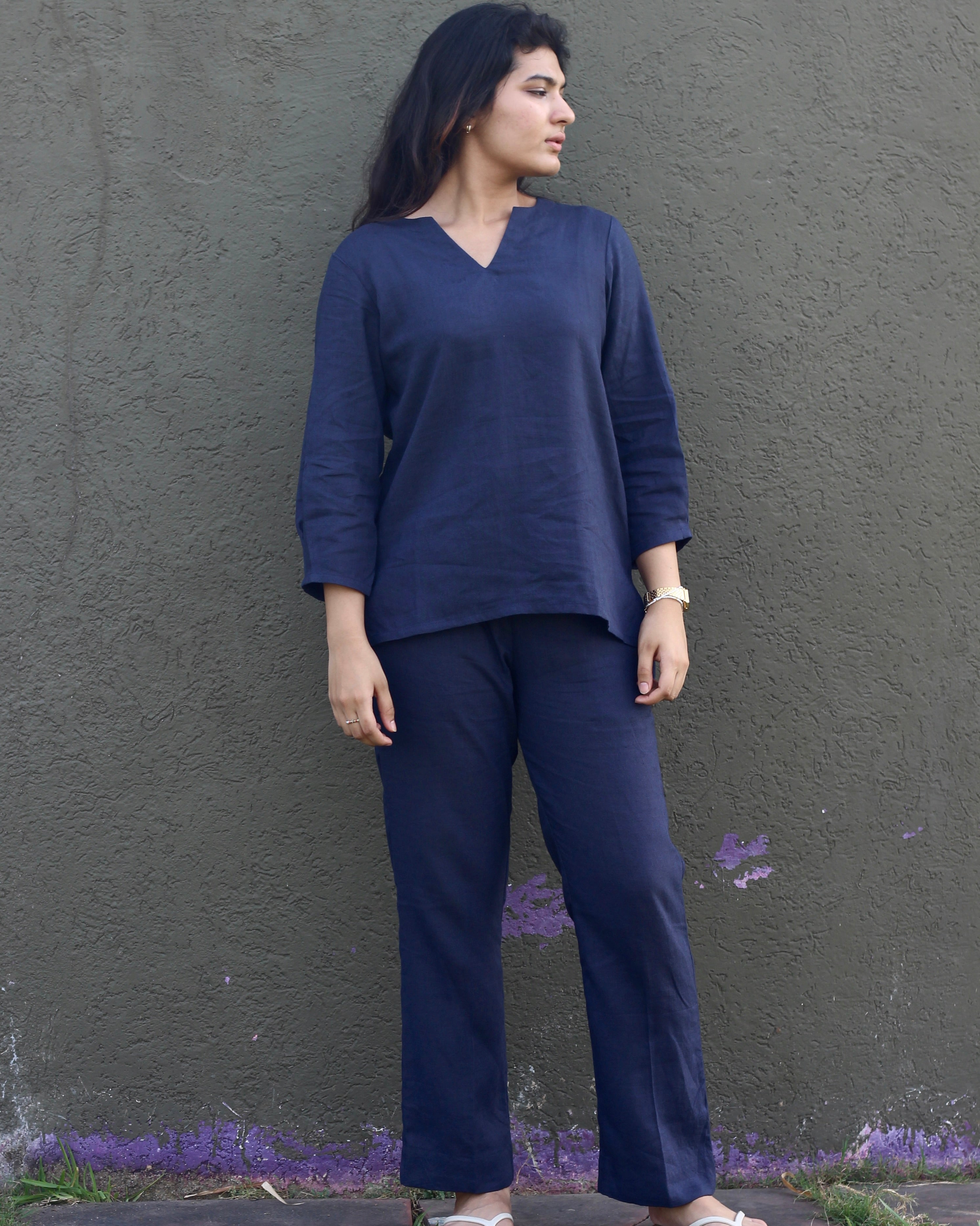 Lounge wear in pure linen 