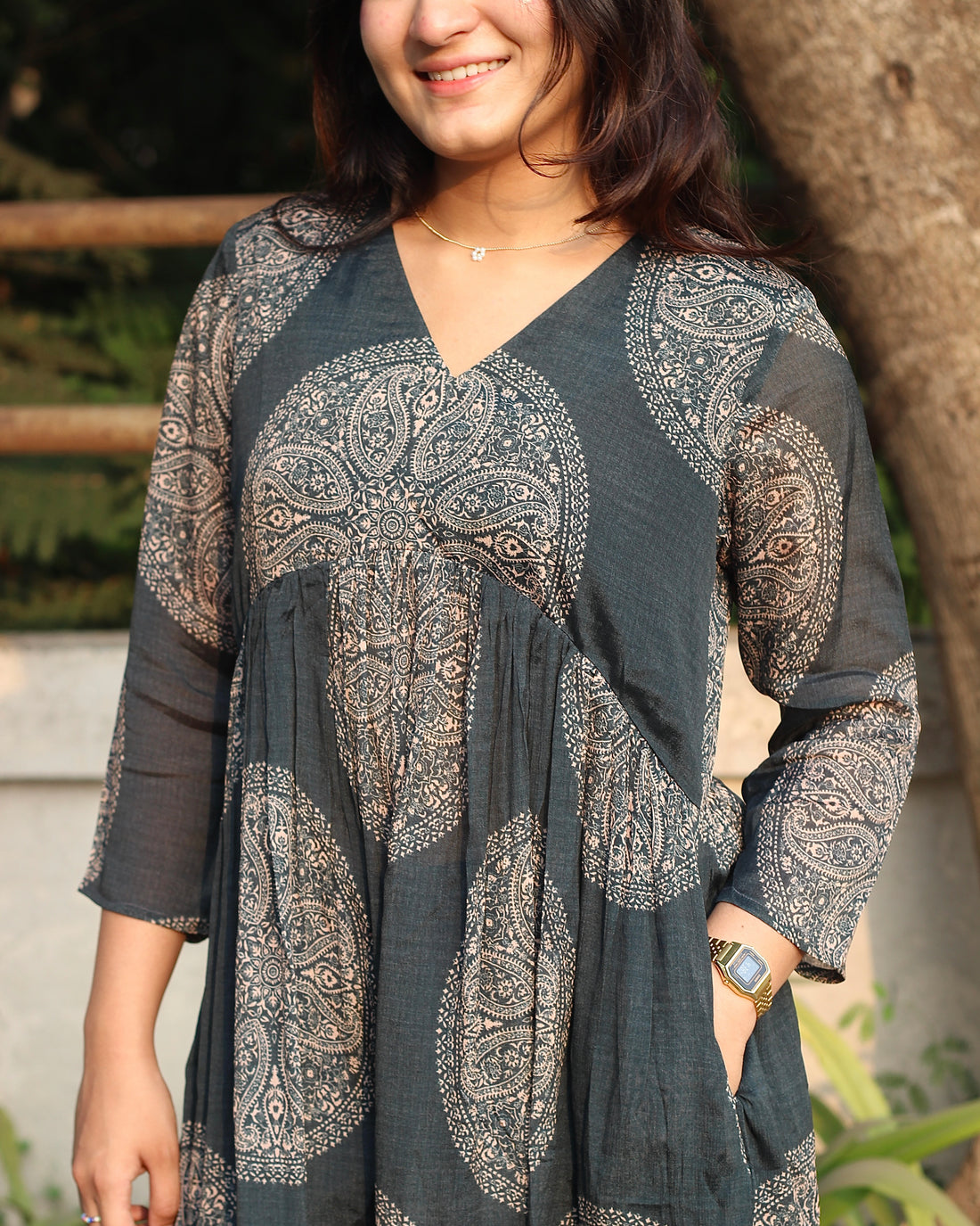 Dark grey Alia cut Chinon kurta with Ajrakh print and contrasting striped pants_3