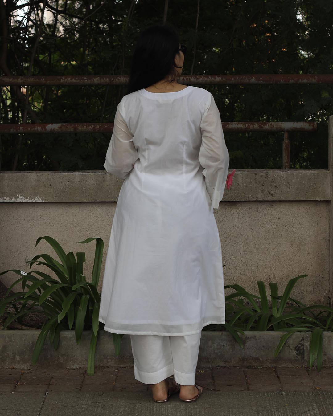 Mul Chanderi White Kurta Set- Set of 2