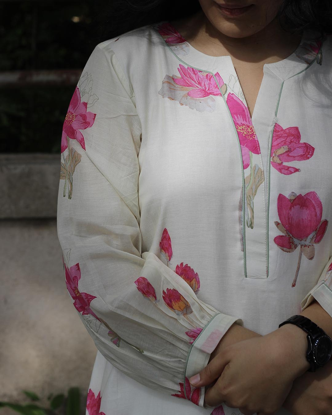 Ava floral Long kurta in Pure cotton