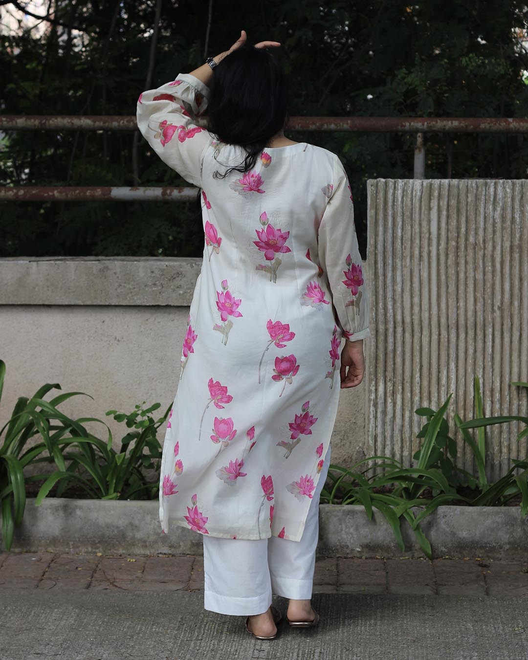 Ava floral Long kurta in Pure cotton