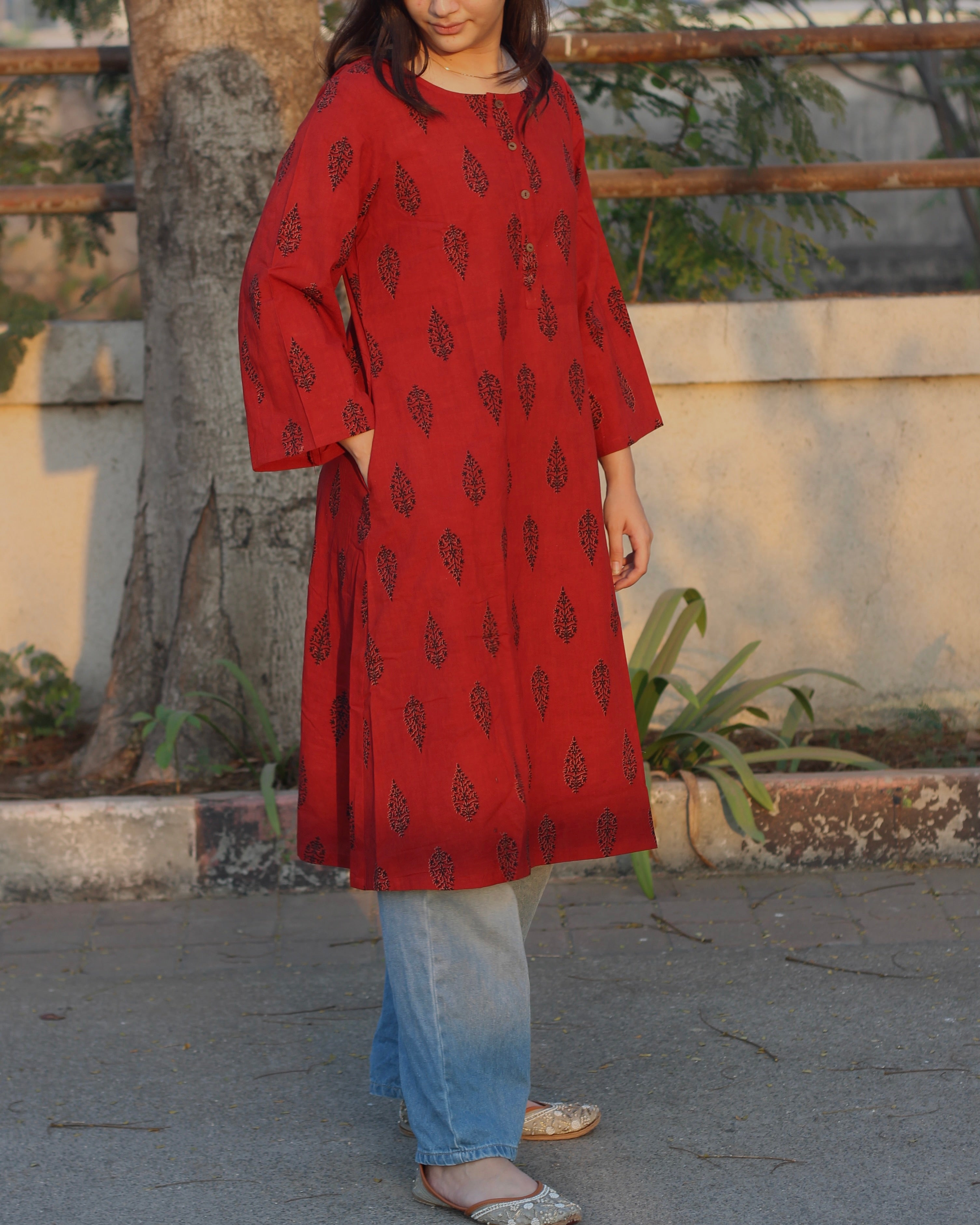 Pockets in long  kurta - red