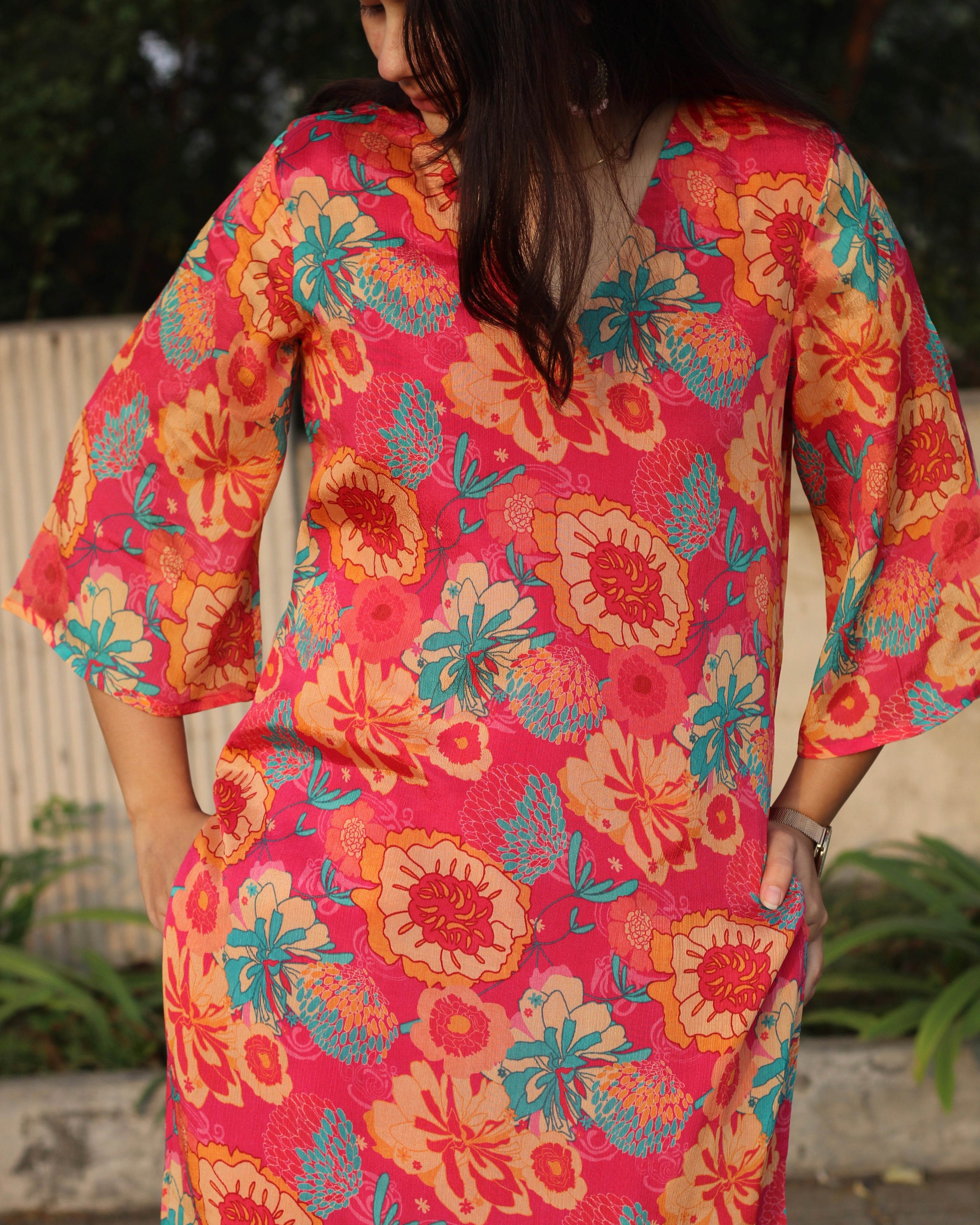 Floral chinon pants with pockets 