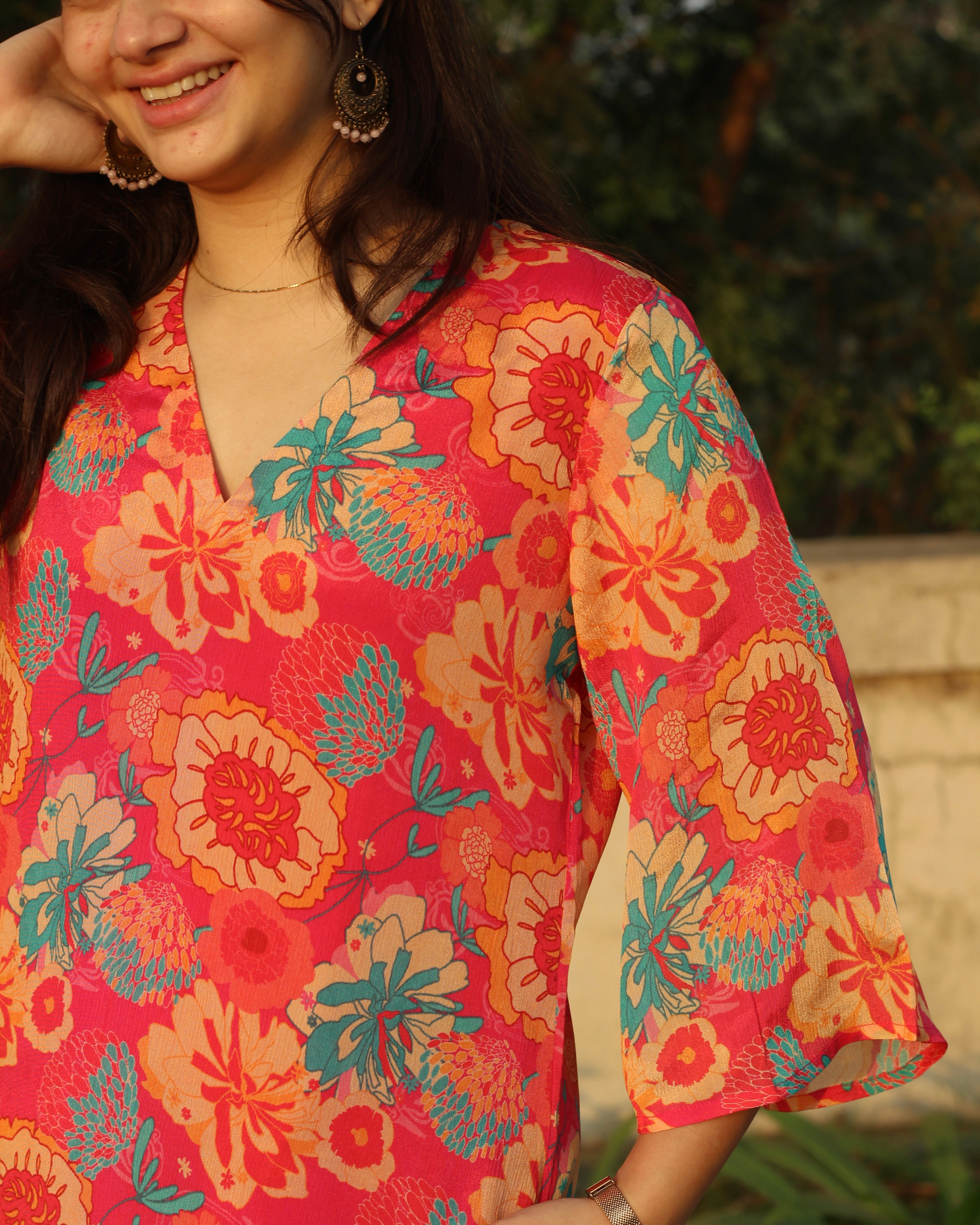 Short bell sleeves and V neck floral kurta 
