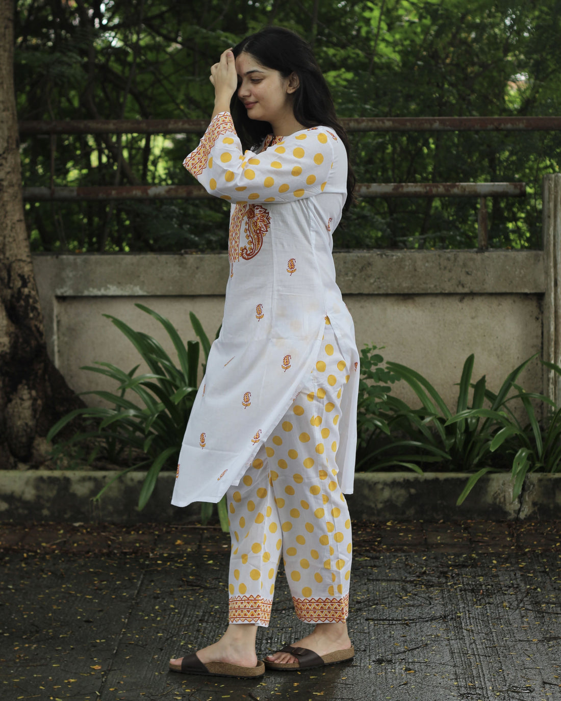 Sunny white Handblock Printed Kurta Set- Set of 2