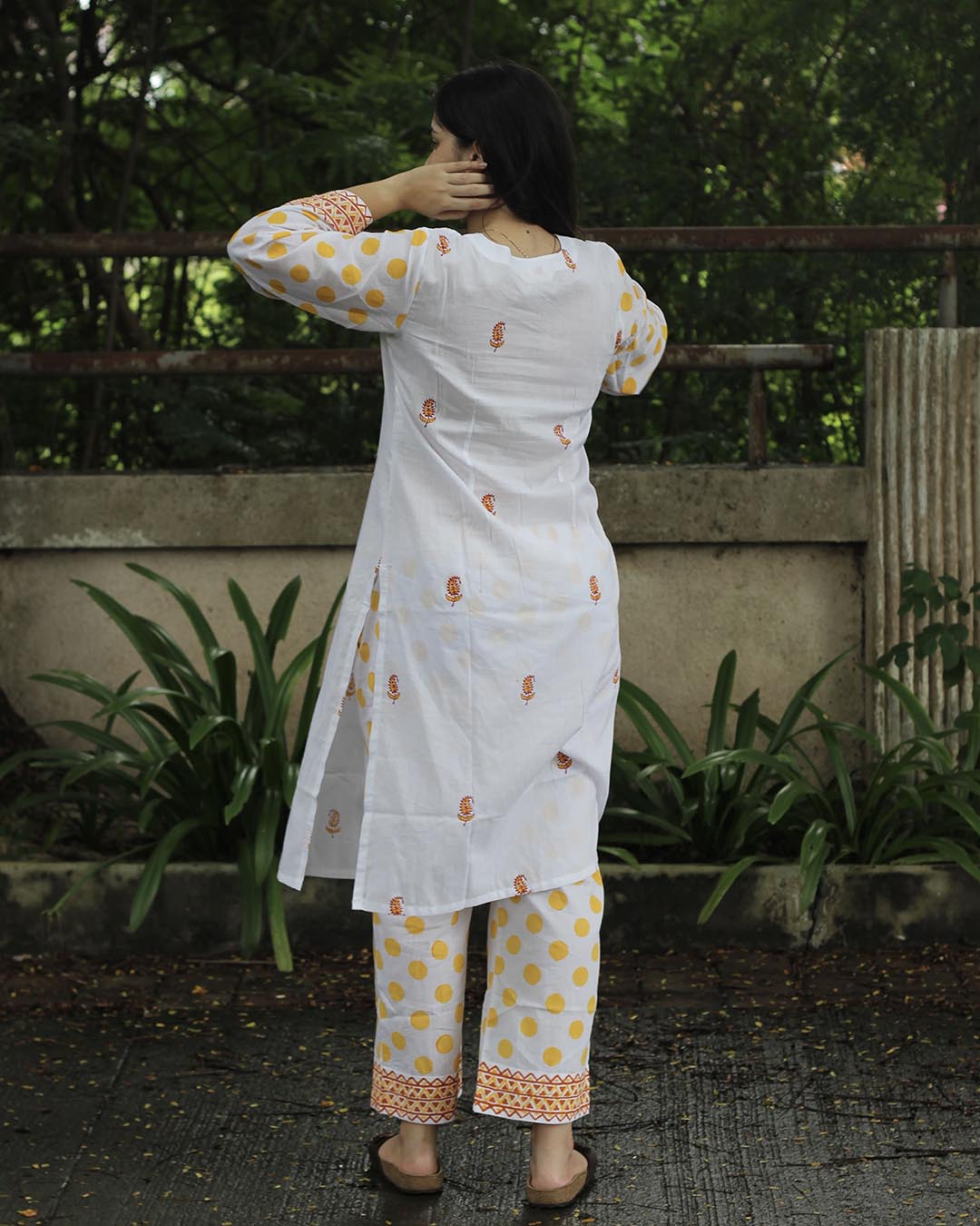 Sunny white Handblock Printed Kurta Set- Set of 2