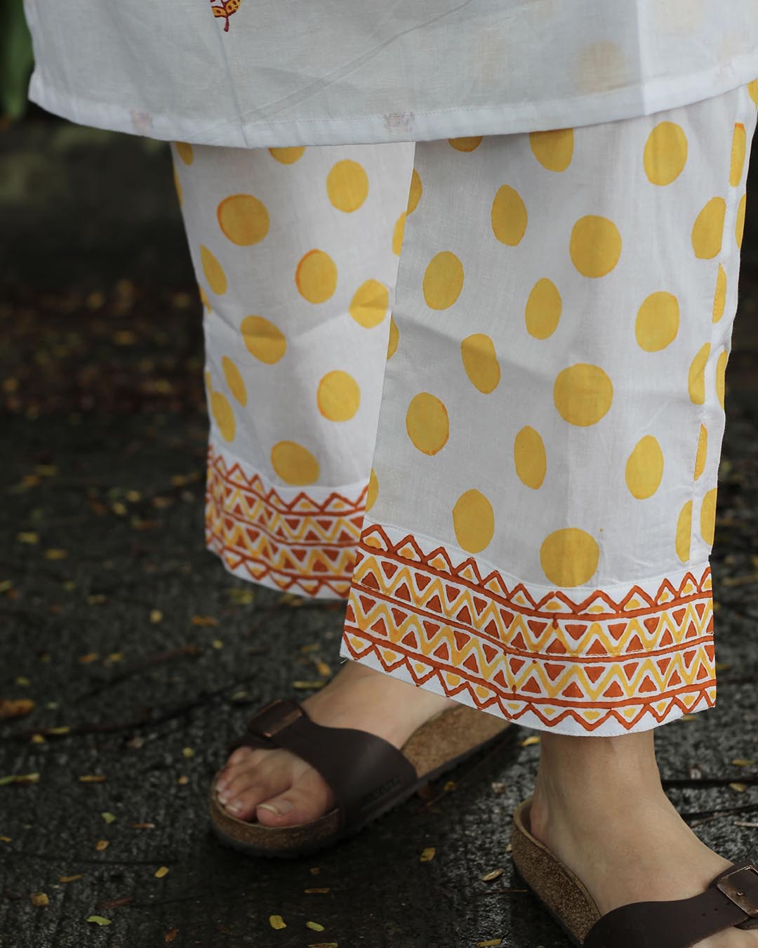 Sunny white Handblock Printed Kurta Set- Set of 2