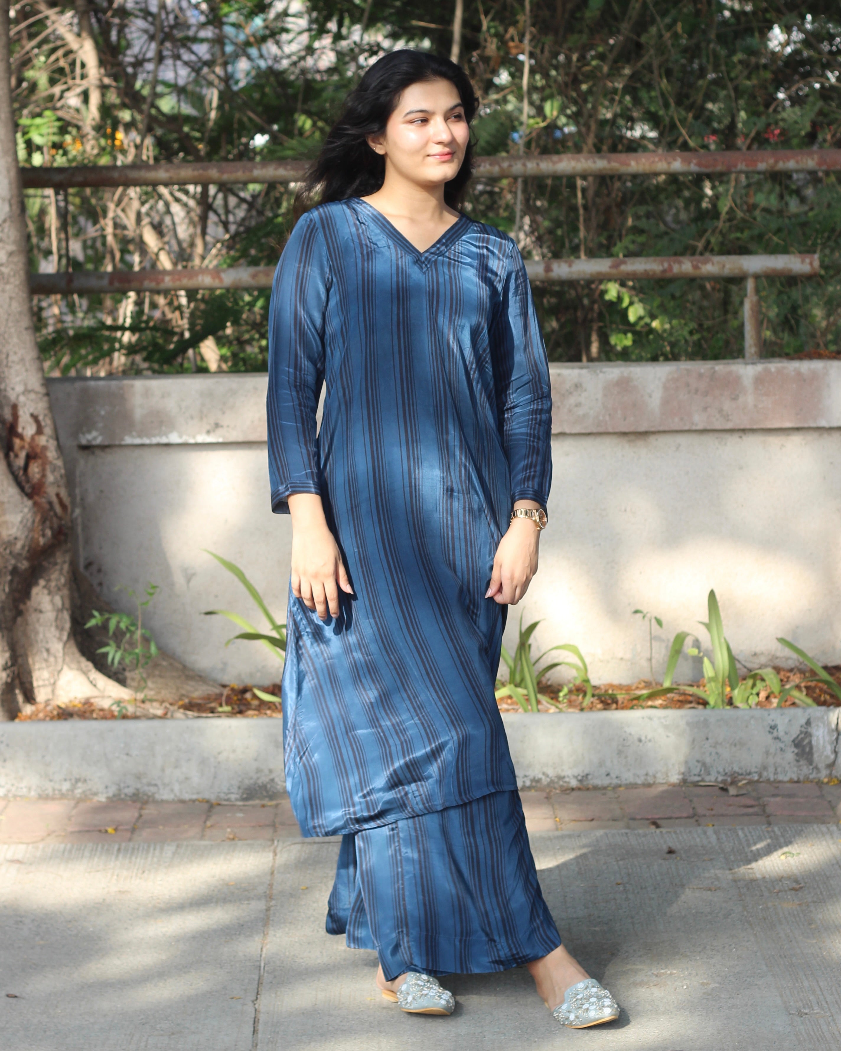 Rich Dark Blue Pure Crepe Kurta Set with V-Neck, 3/4 Sleeves, and Pockets - Available in Floral and Stripes Styles