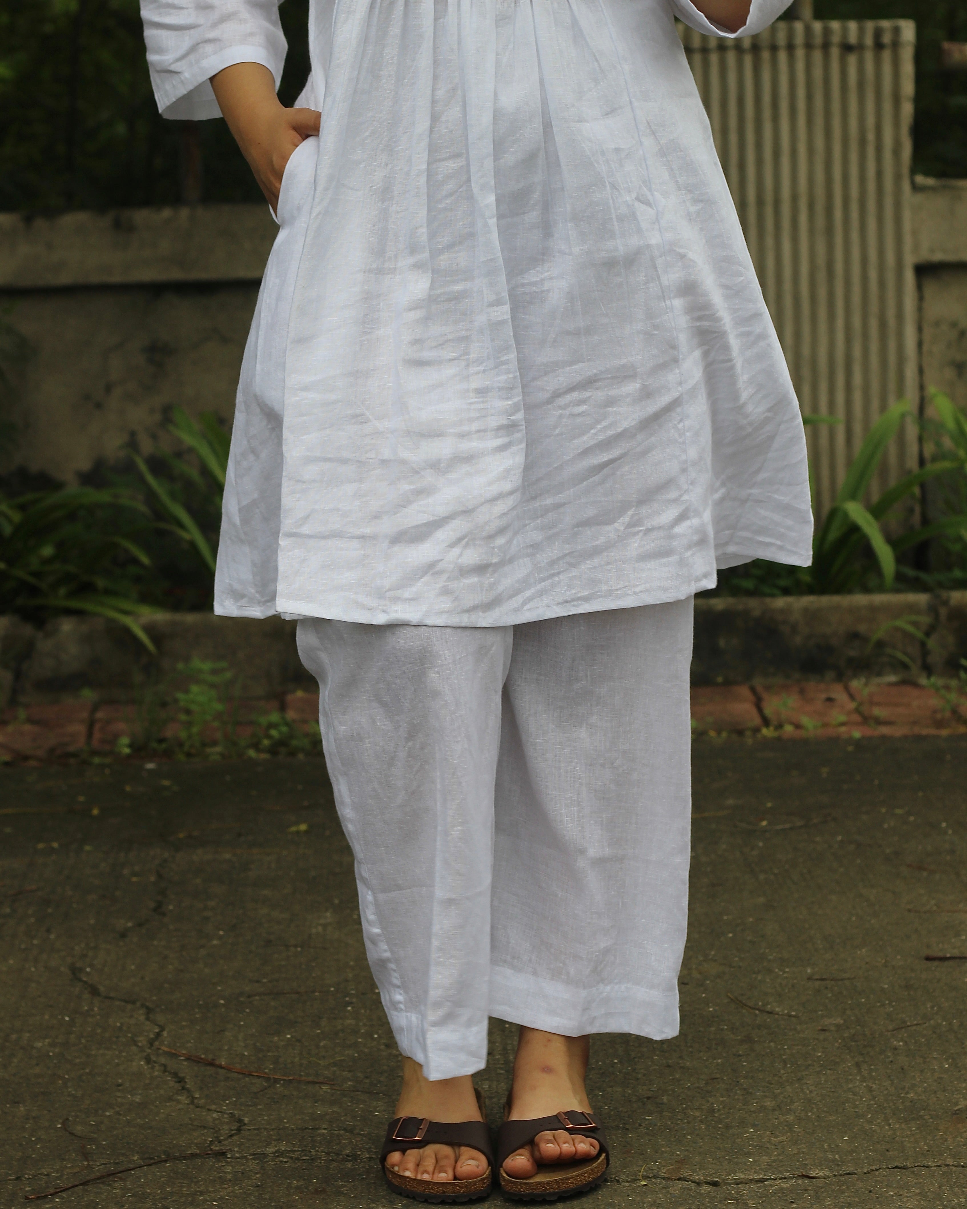 Premium Linen White Co-ord Set - Knee-Length Top with V-Neck, Pleats, 3/4 Sleeves, Pockets, and Comfortable Pants