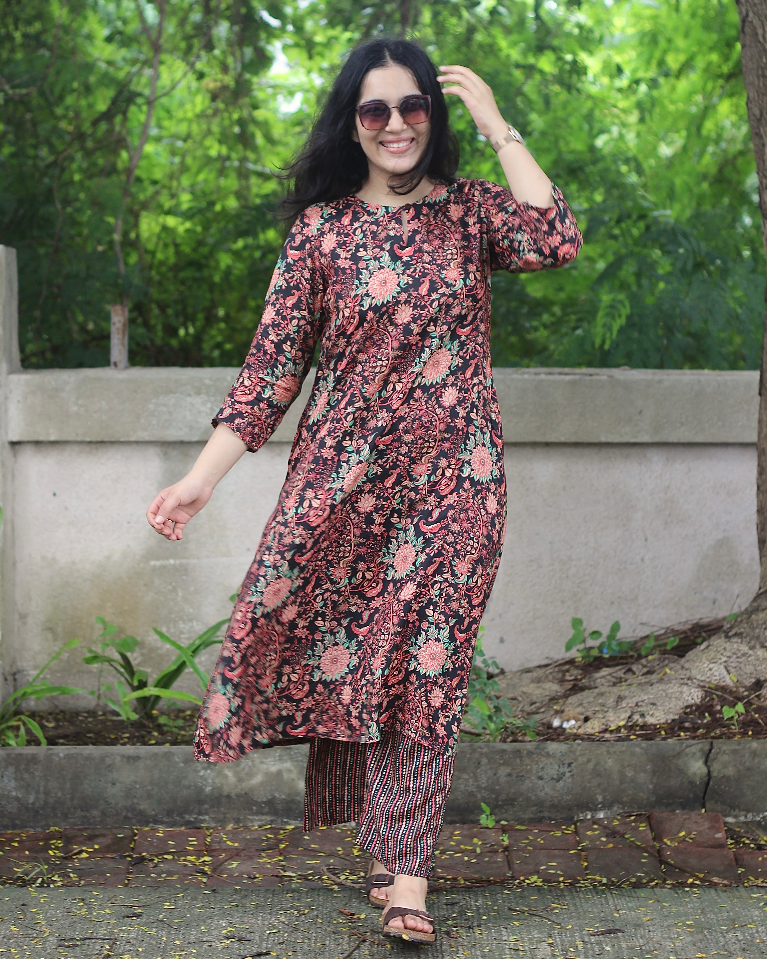Black Printed Pure Muslin Kurta Set |Breezy Ethnic Wear
