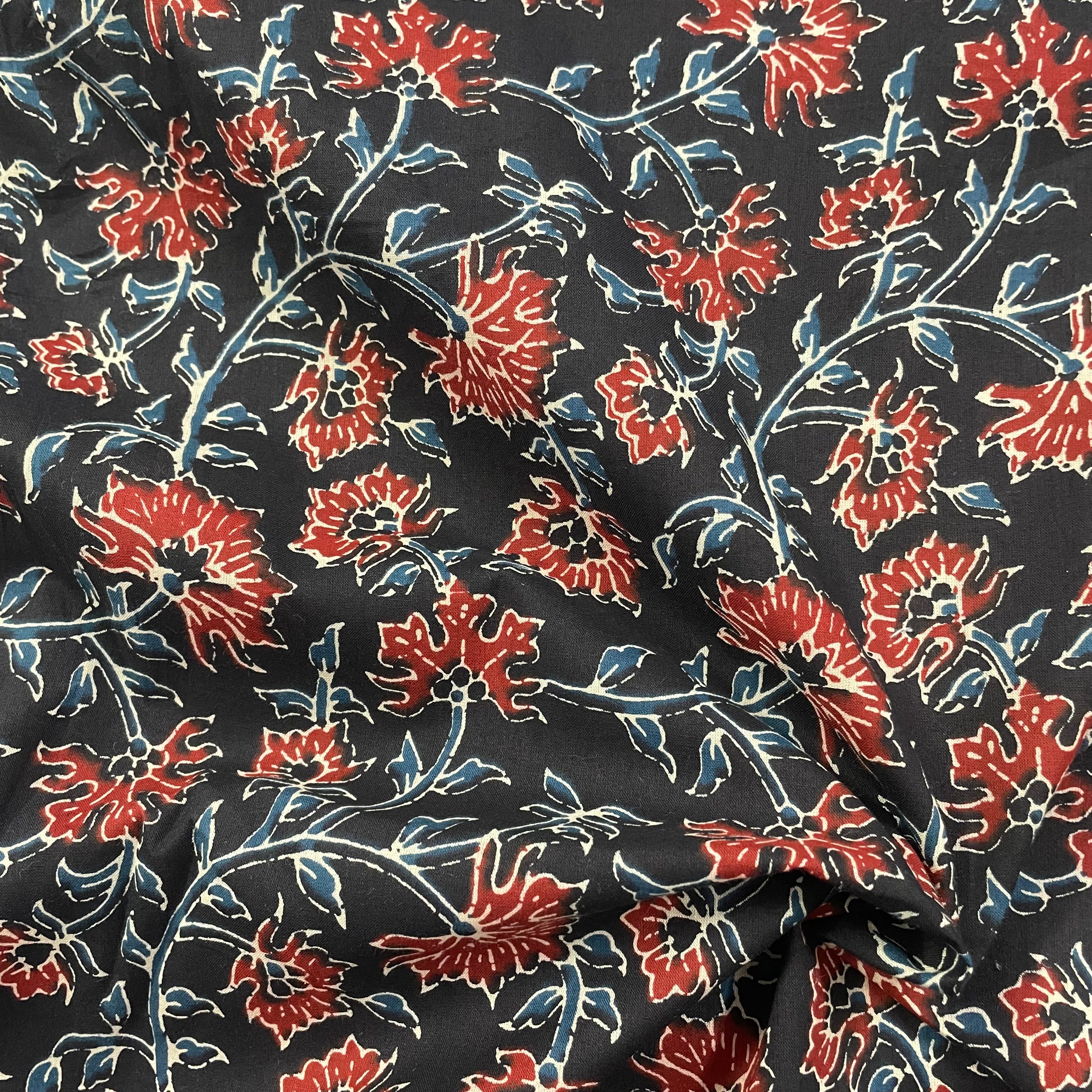 Kalamkari lookalike print on pure cotton fabric per meter