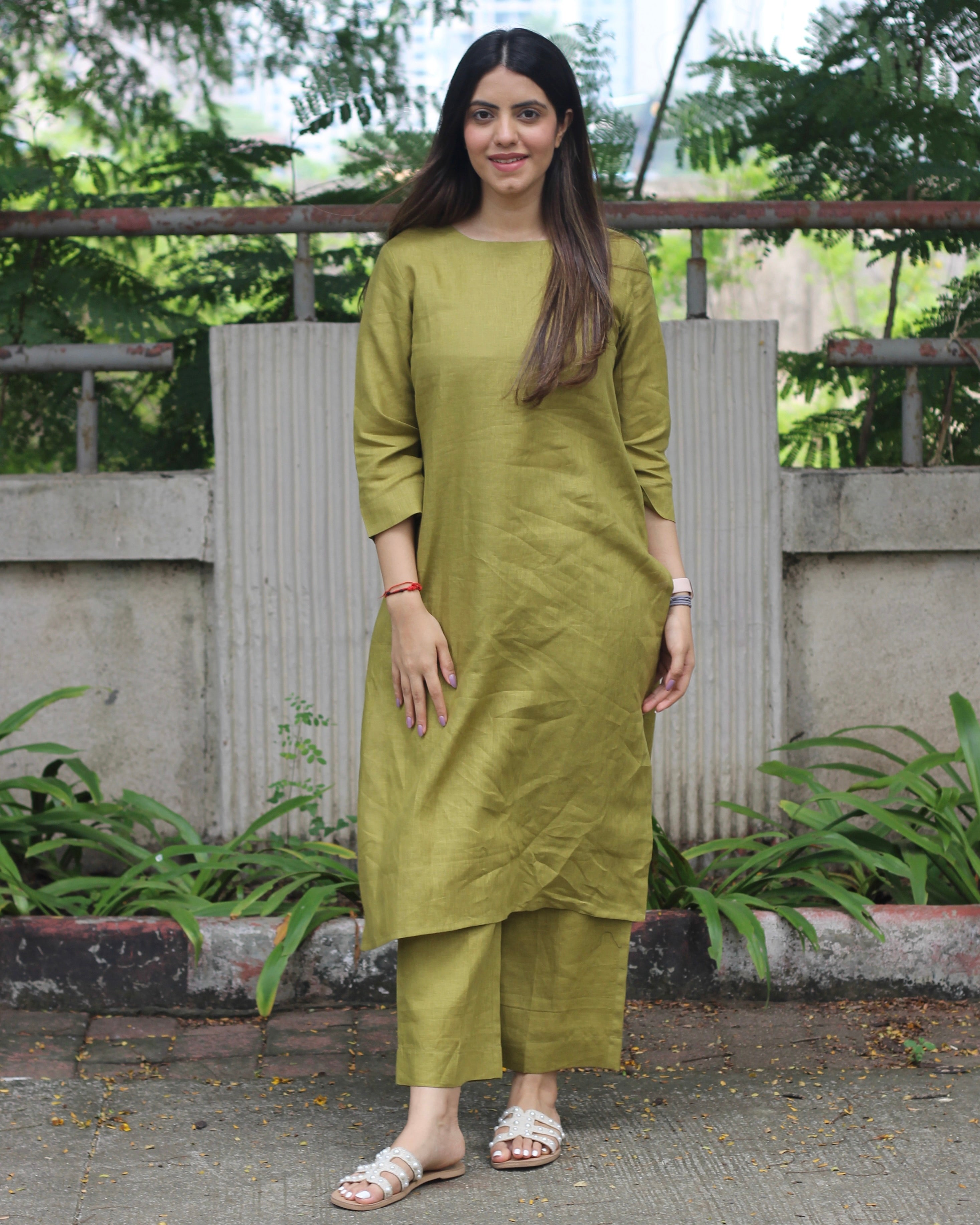 Mustard Green Premium Linen Kurta Set - Plain Design, Effortlessly Stylish, Model Wearing Size M

