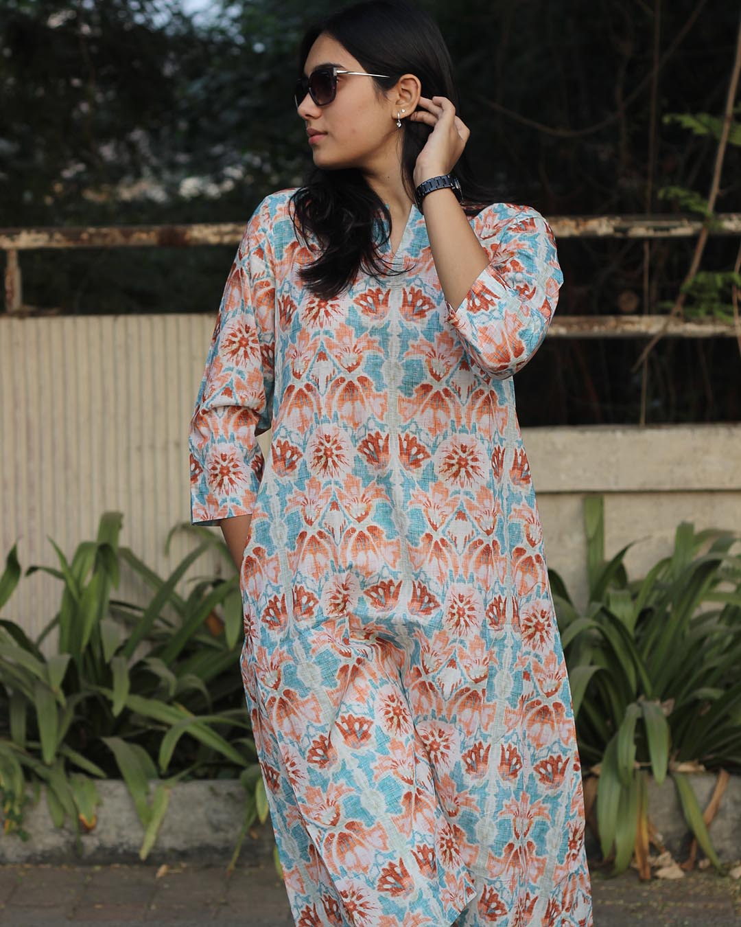 Premium cotton Abstract Light Printed Long Kurta