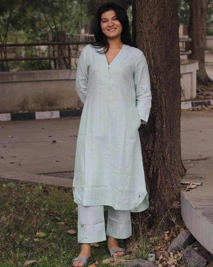 SAADGI 2.0: Premium linen Pistastripe Kurta Set