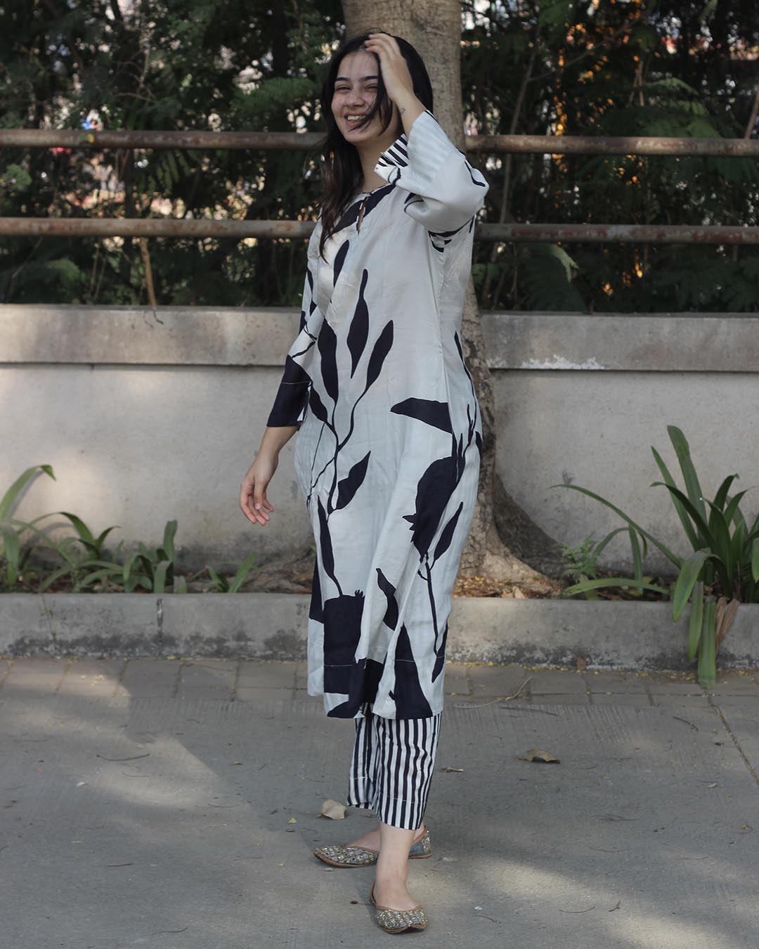 Bold contrast Pure cotton silk kurta set