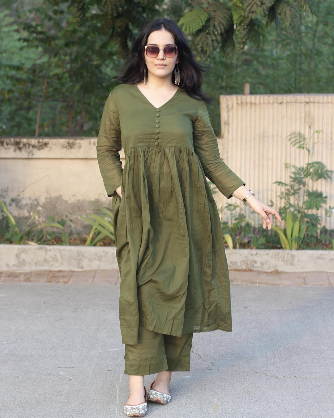 Best seller : Olive green mul cotton kurta set