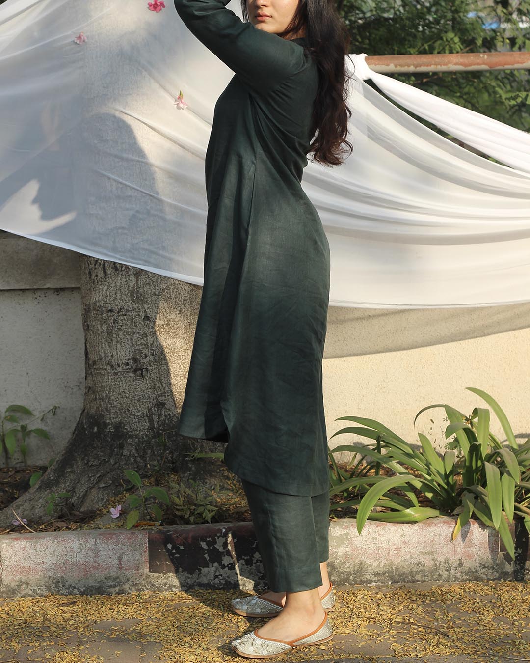 SAADGI Collection: Elegant Pure Linen Teal Co-ord Set for Festive Elegance