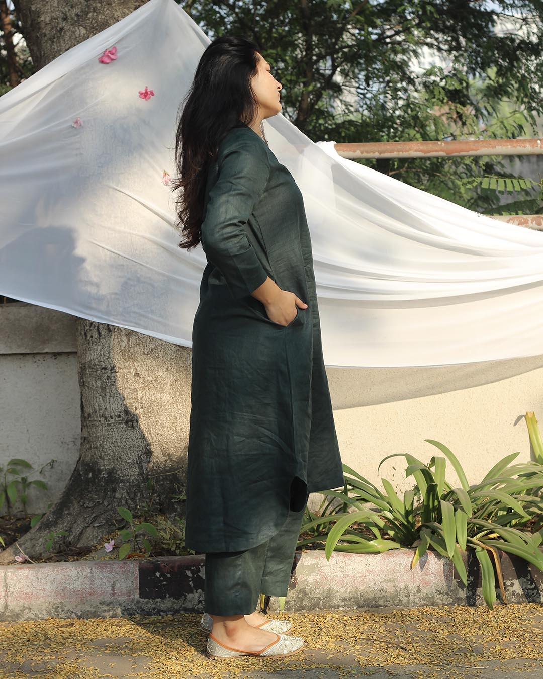 SAADGI Collection: Elegant Pure Linen Teal Co-ord Set for Festive Elegance