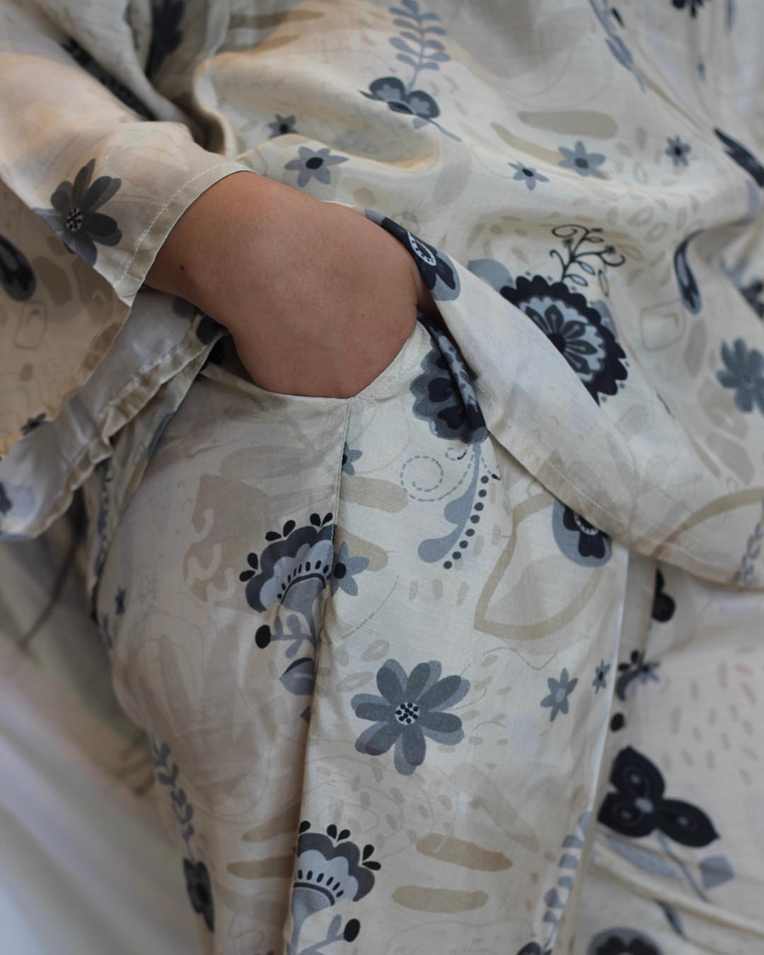 Best selling - Floral Pure muslin co-ord set in Black & white