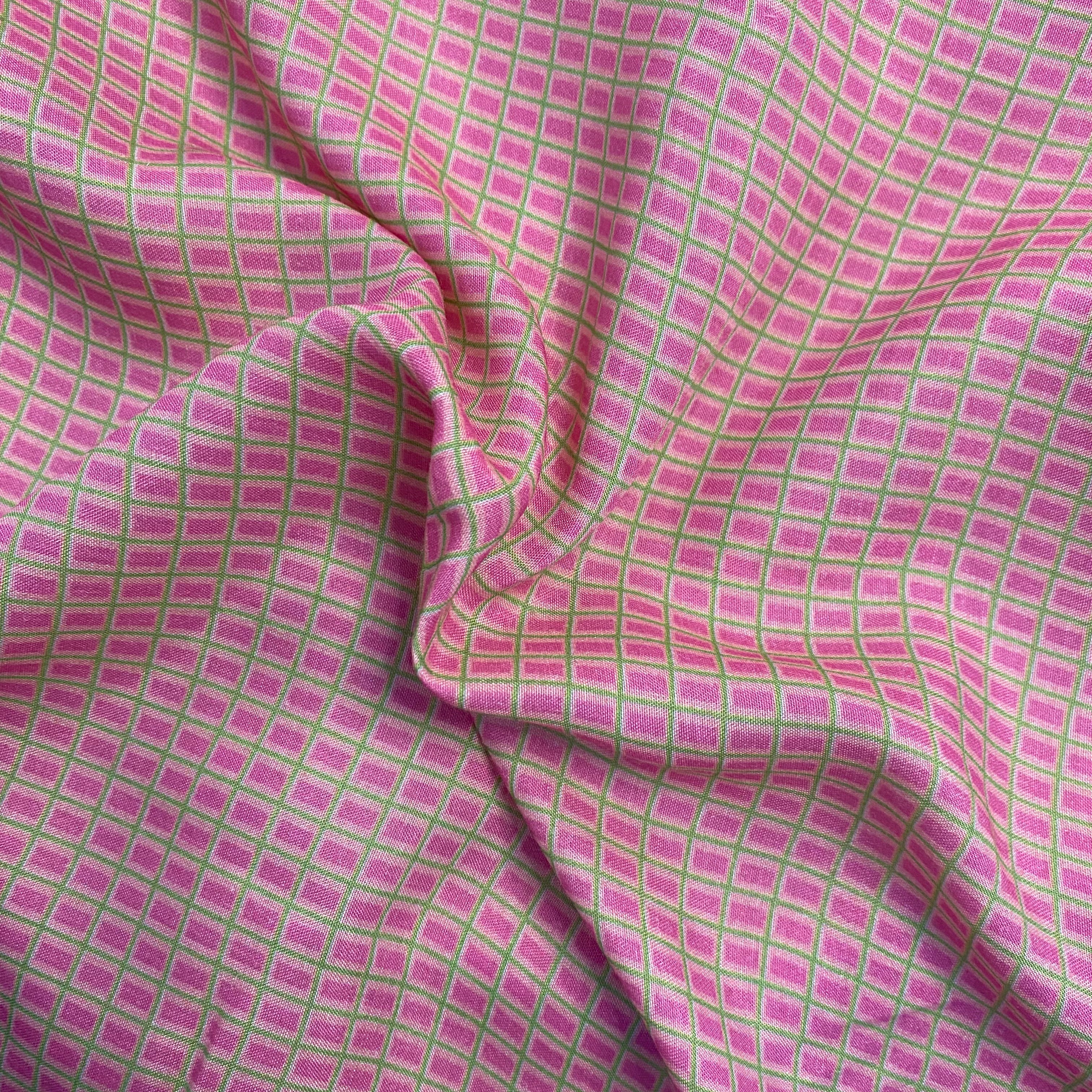 Delicate floral top with small print bottom on muslin, per meter price