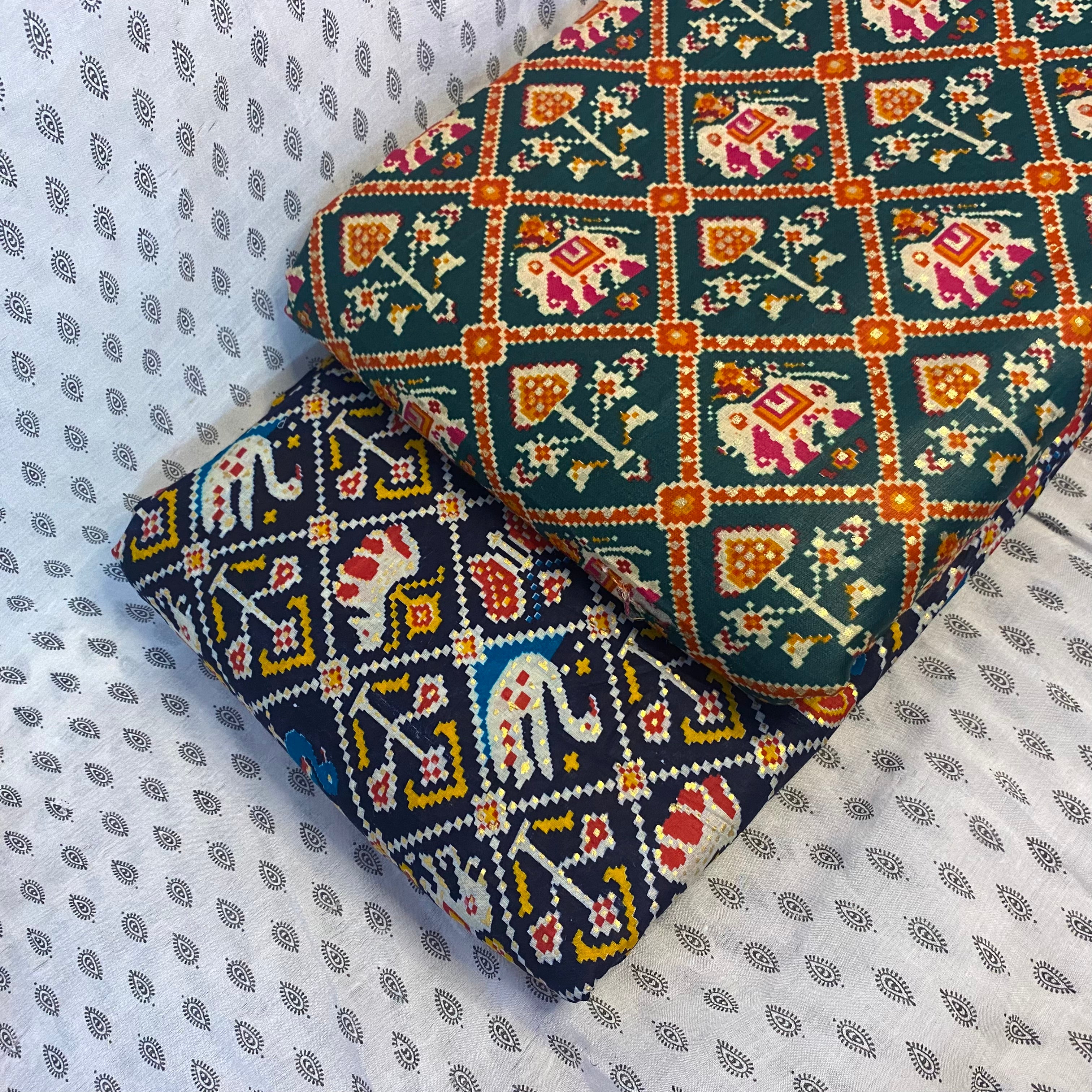 Evergreen Patola Foil Print on Glaze Cotton per meter