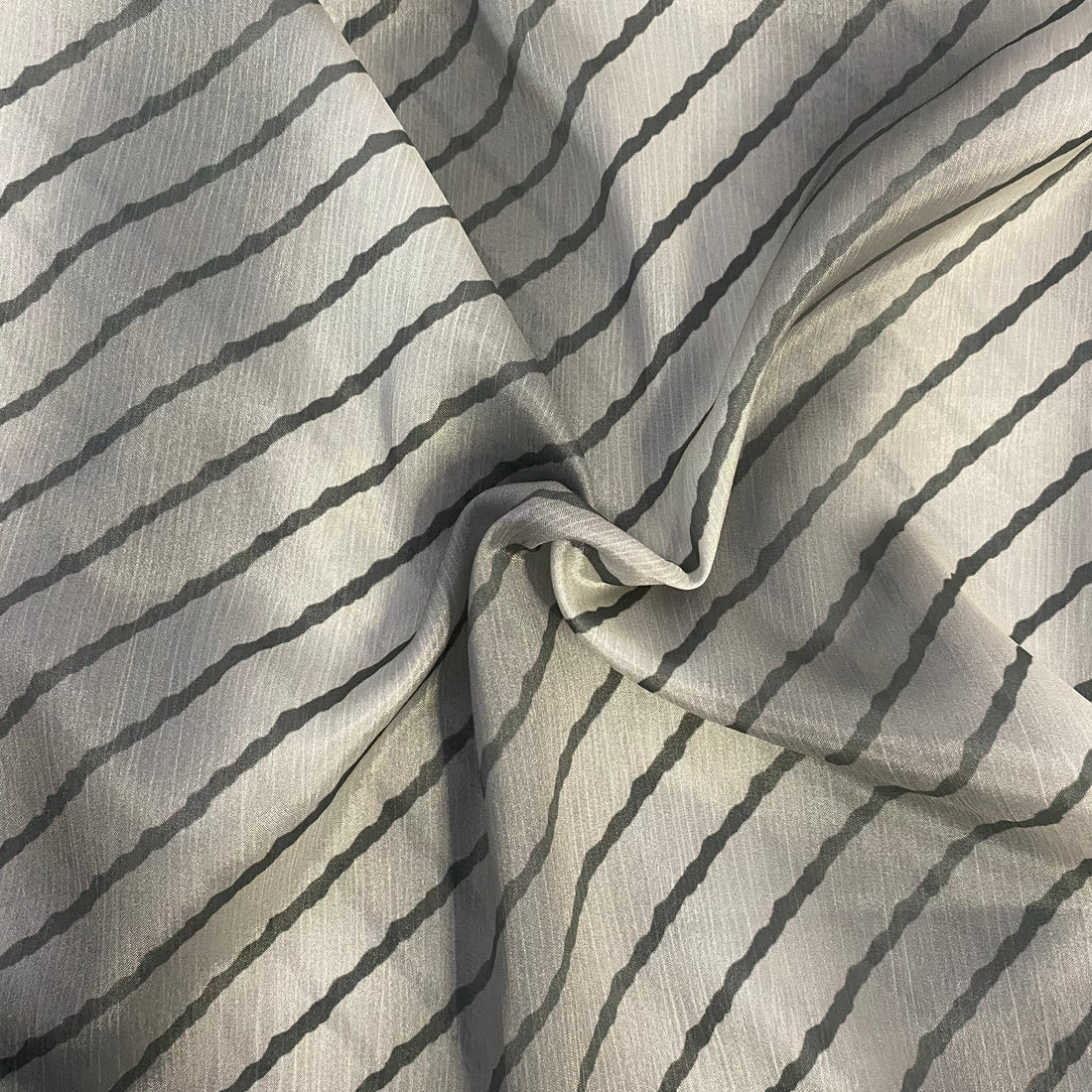 Leheriya with contrast shades on Chinon fabric per meter