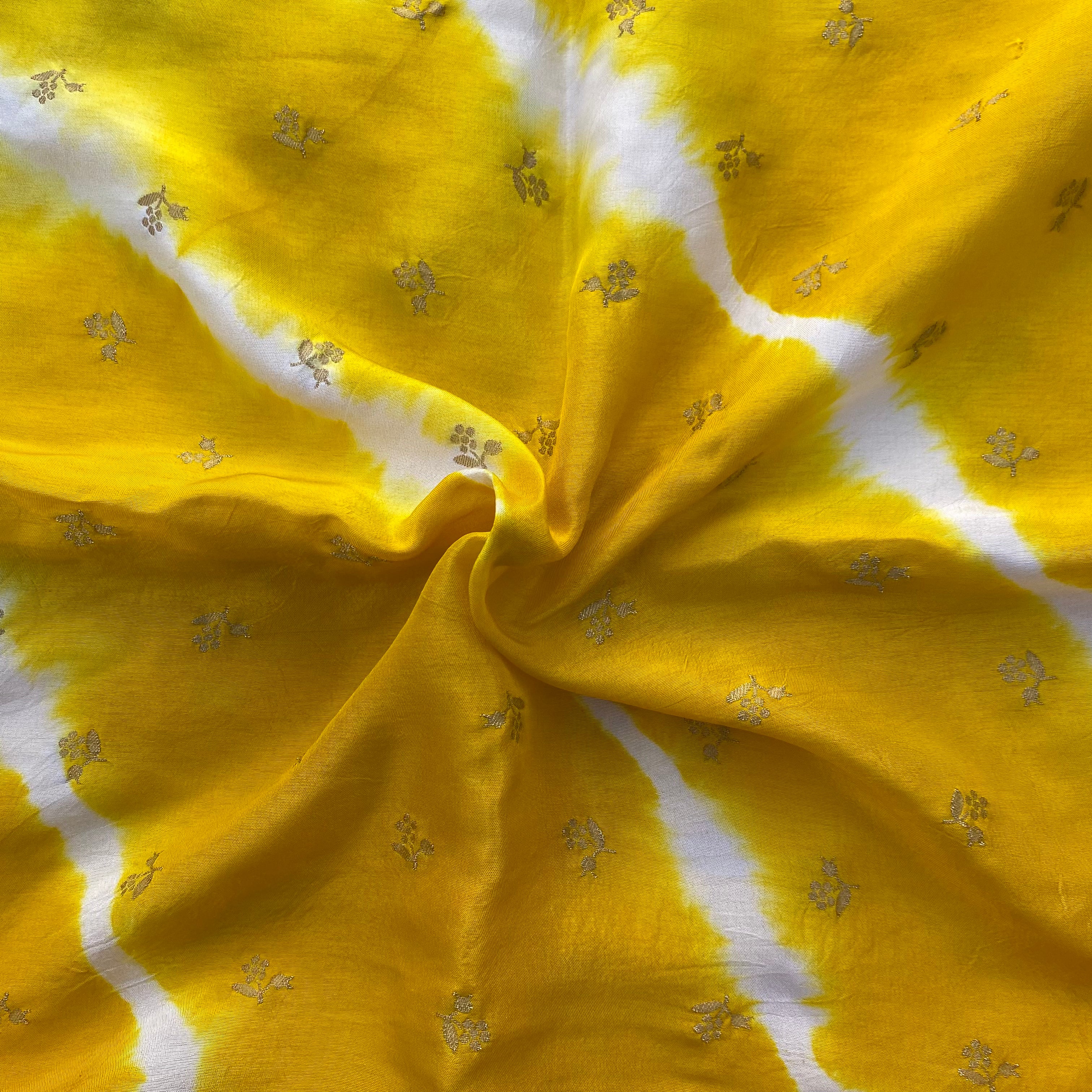 Leheriya print with jacquard flowers on pure dola silk fabric