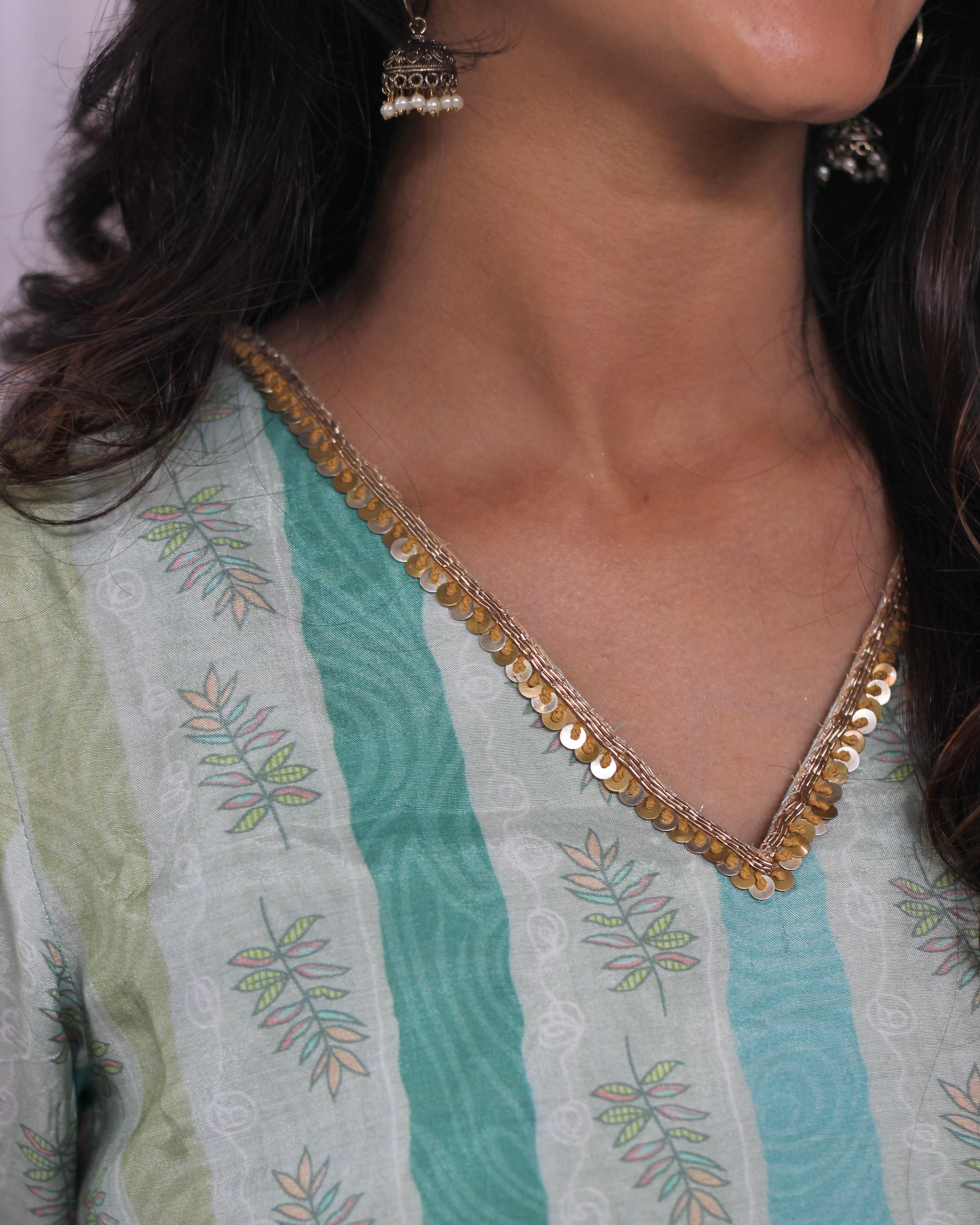 Exquisite tunic with green contrast stripes on Pure muslin fabric - indiefabstore