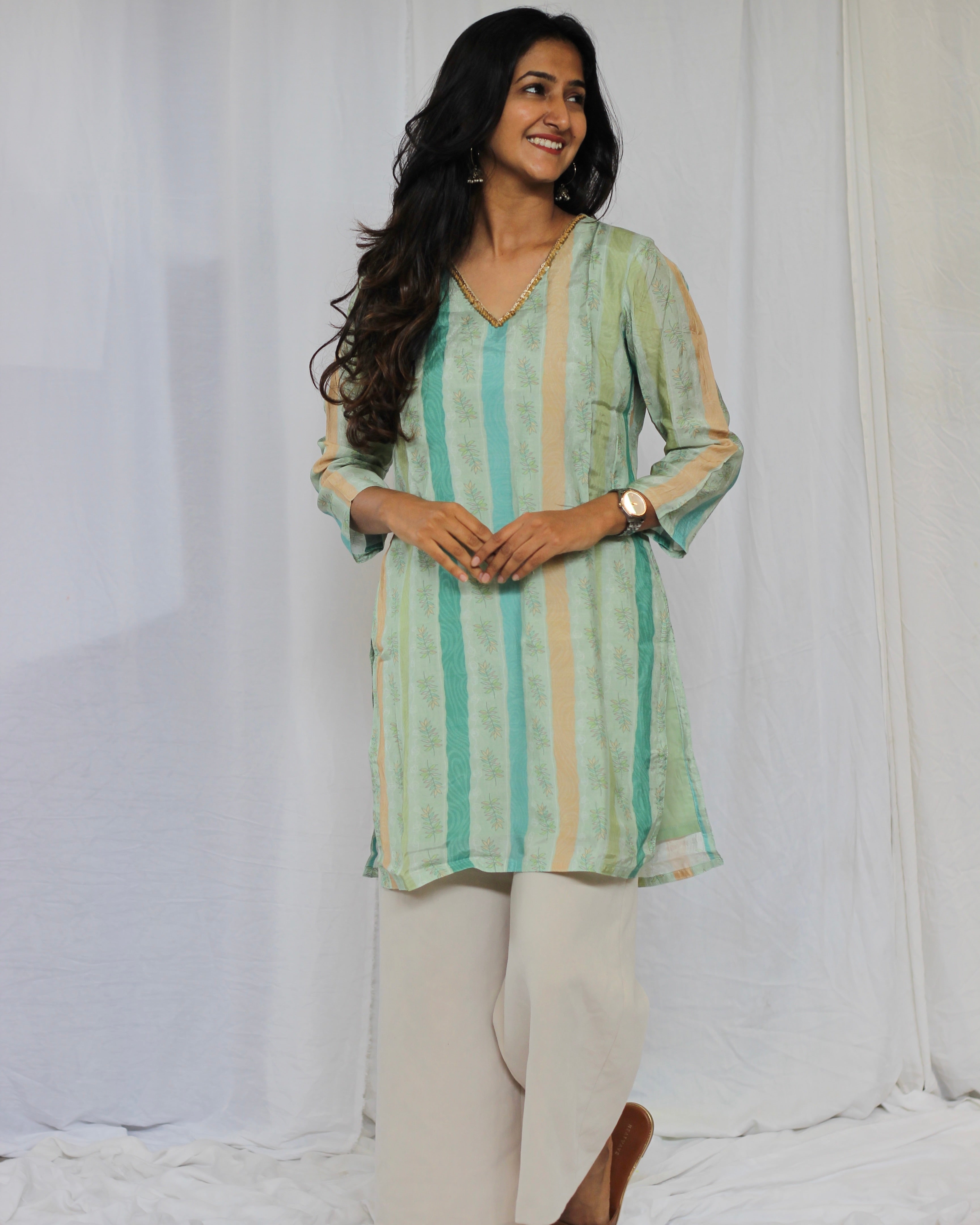 Exquisite tunic with green contrast stripes on Pure muslin fabric - indiefabstore