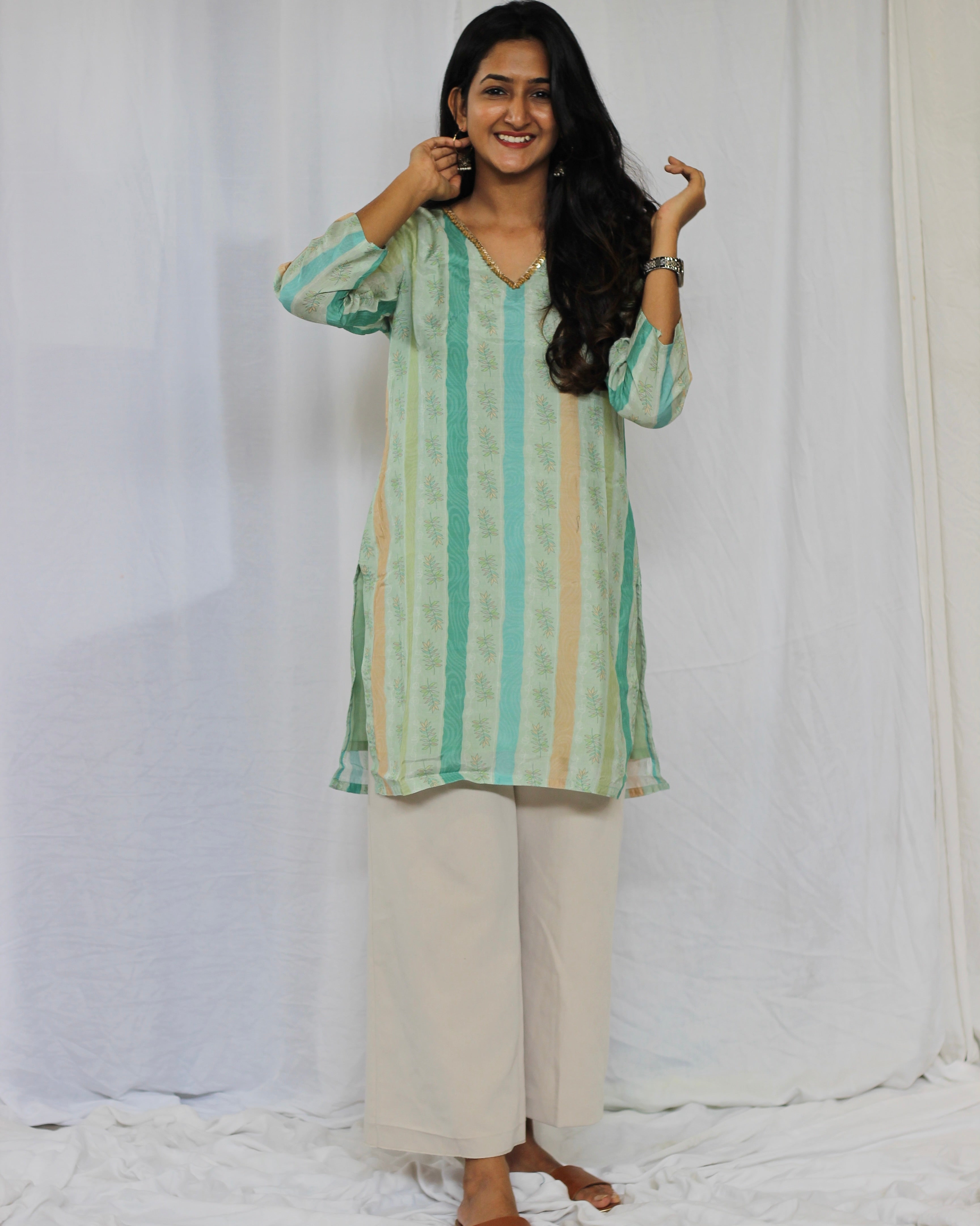 Exquisite tunic with green contrast stripes on Pure muslin fabric - indiefabstore