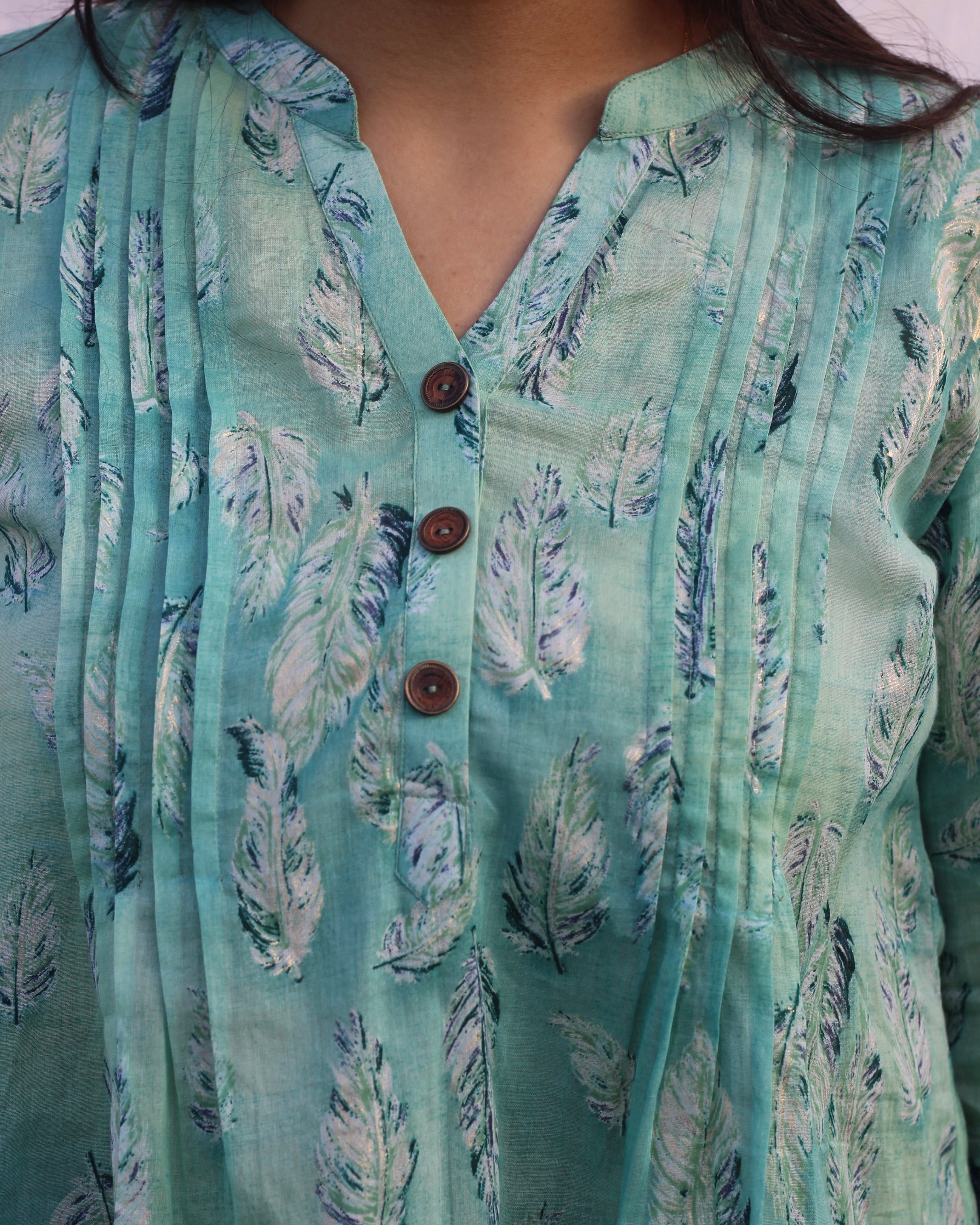 Feather print pleated short kurti on mul cotton fabric - indiefabstore