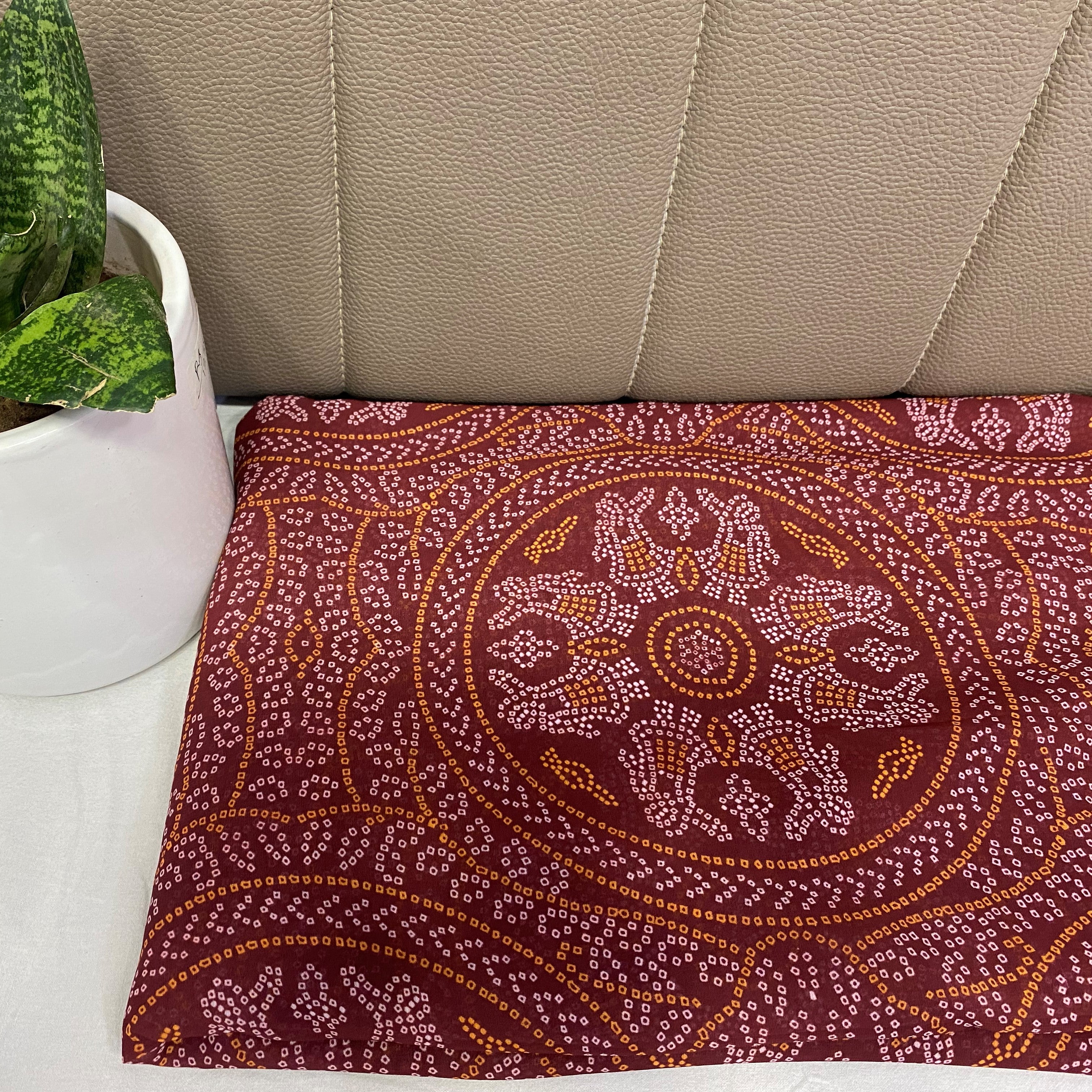 Maroon Bandhani Print Georgette Fabric per meter - indiefabstore
